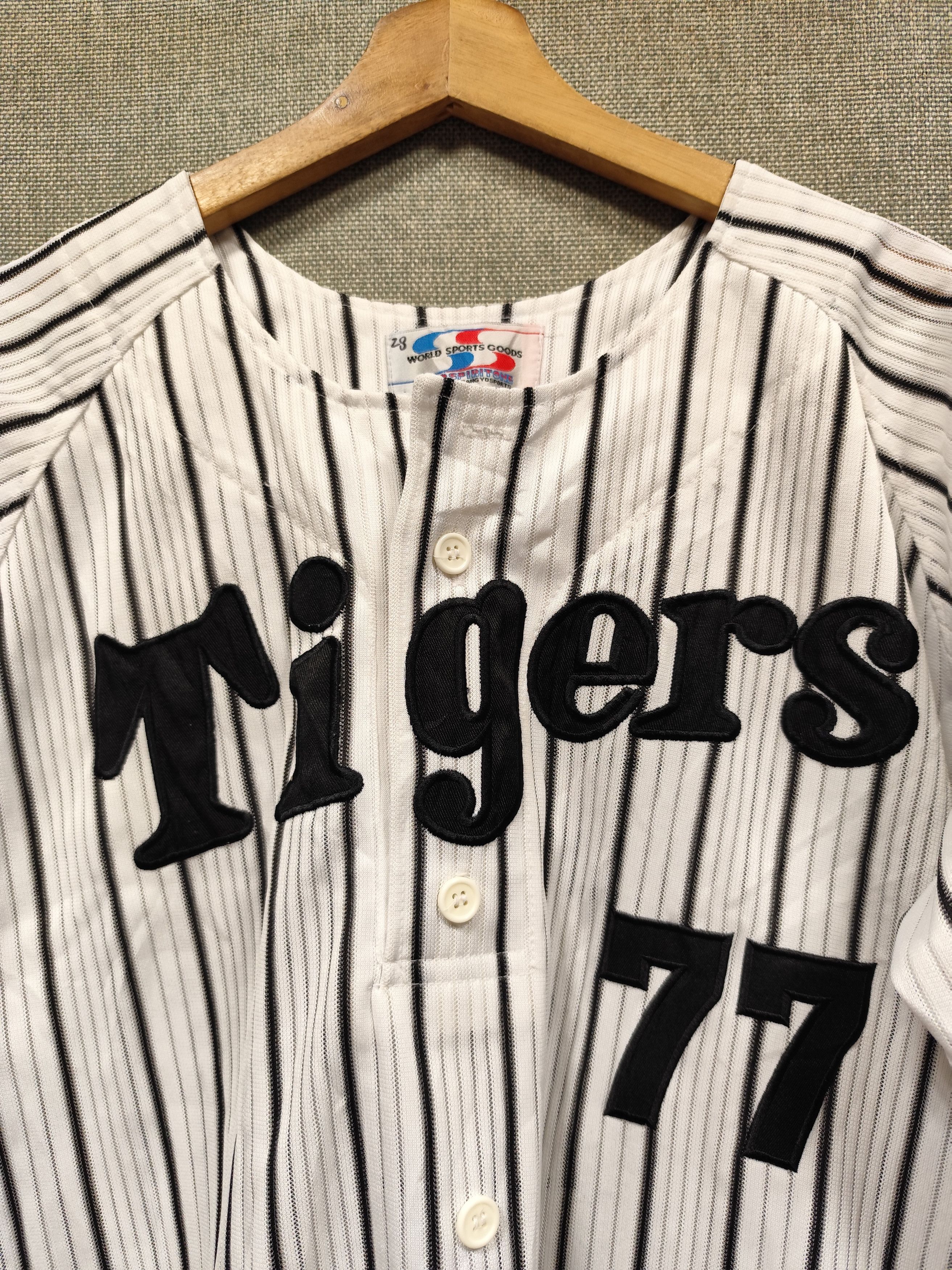 MLB Hanshin Tigers Baseball Jersey Senichi Hoshino 77 Size US XL / EU 56 / 4 - 5 Thumbnail