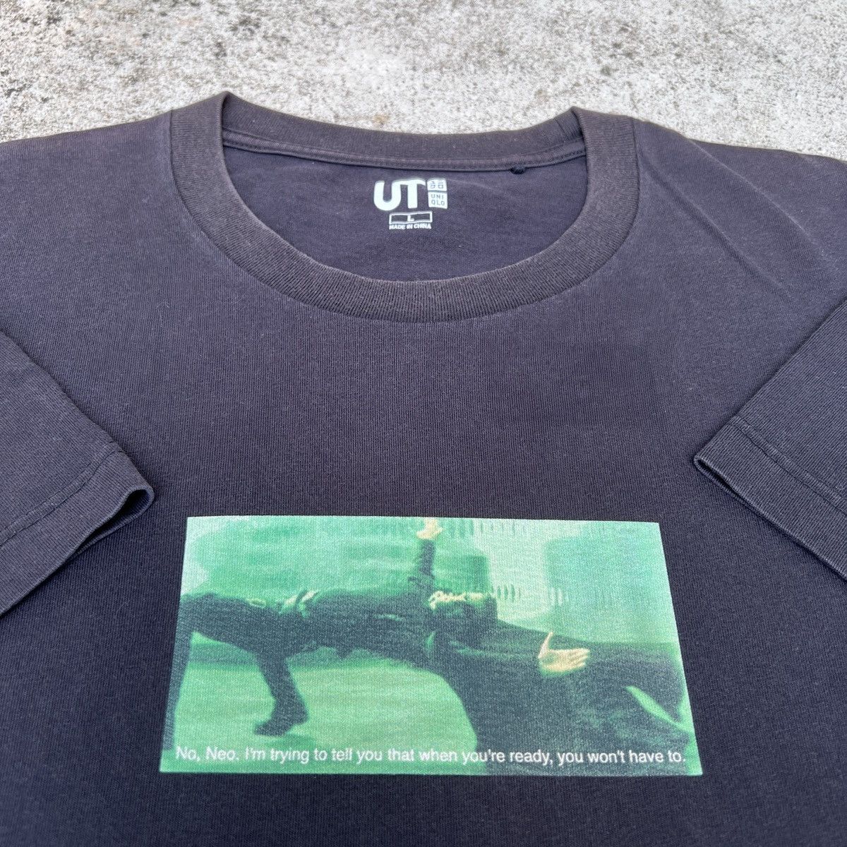 Uniqlo The Matrix x UNIQLO Movie Tee L Faded Size US L / EU 52-54 / 3 - 1 Thumbnail