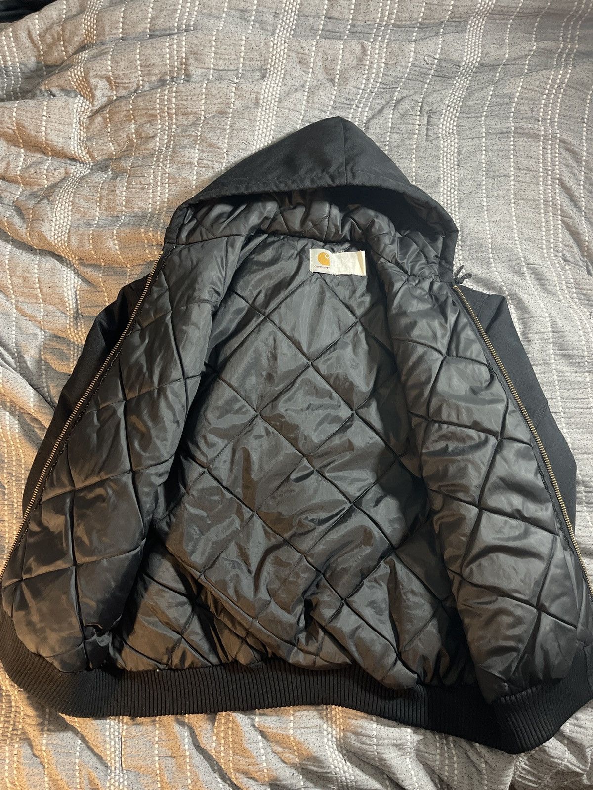 Carhartt × Vintage Vintage Carhartt Black Hooded Jacket - Unique Chest Logo Size US XL / EU 56 / 4 - 2 Thumbnail