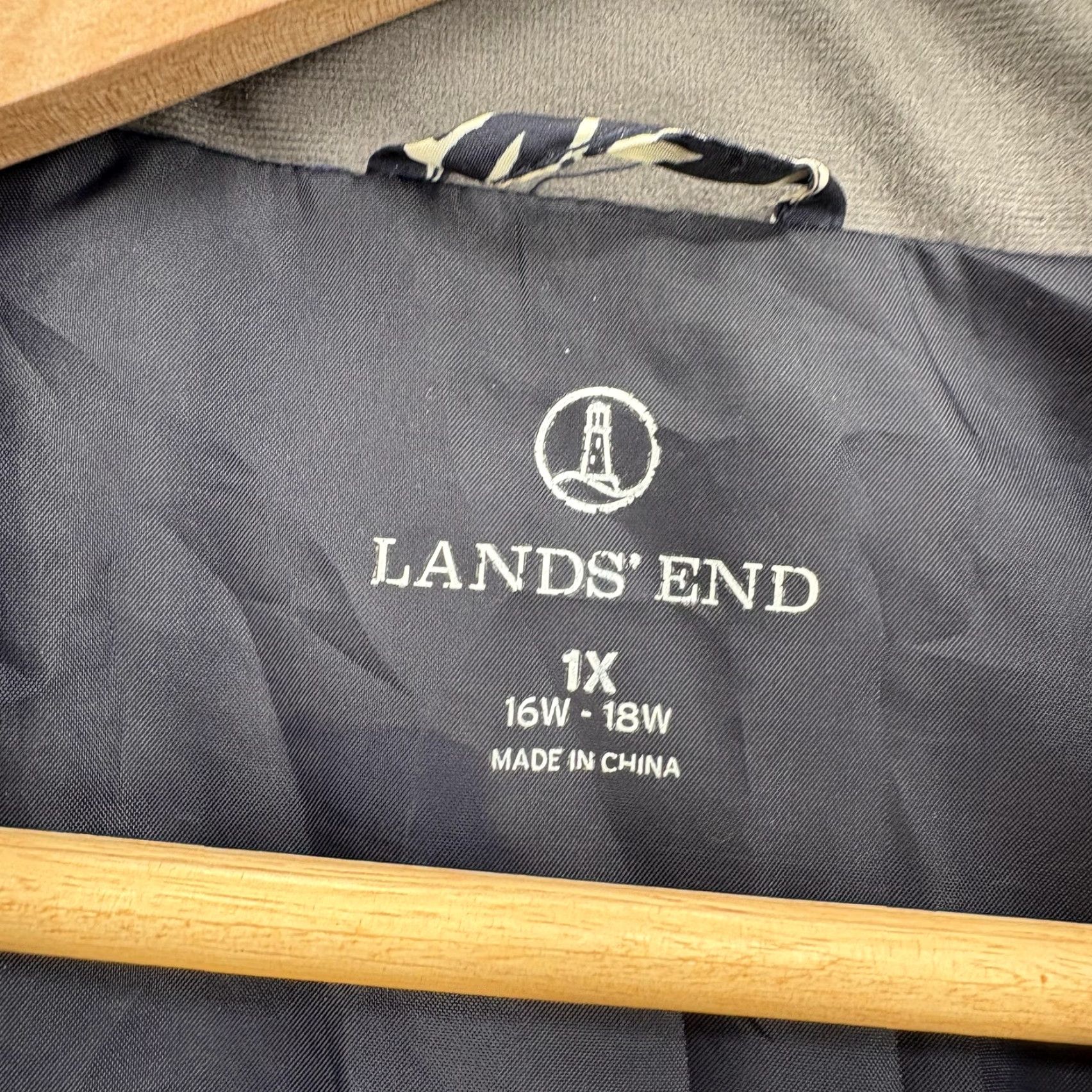 Lands' End VINTAGE Lands' End Vest Womens 1X Blue Floral Down Puffer Quilted Full Zip Warm Travel Size XL / US 12-14 / IT 48-50 - 3 Thumbnail