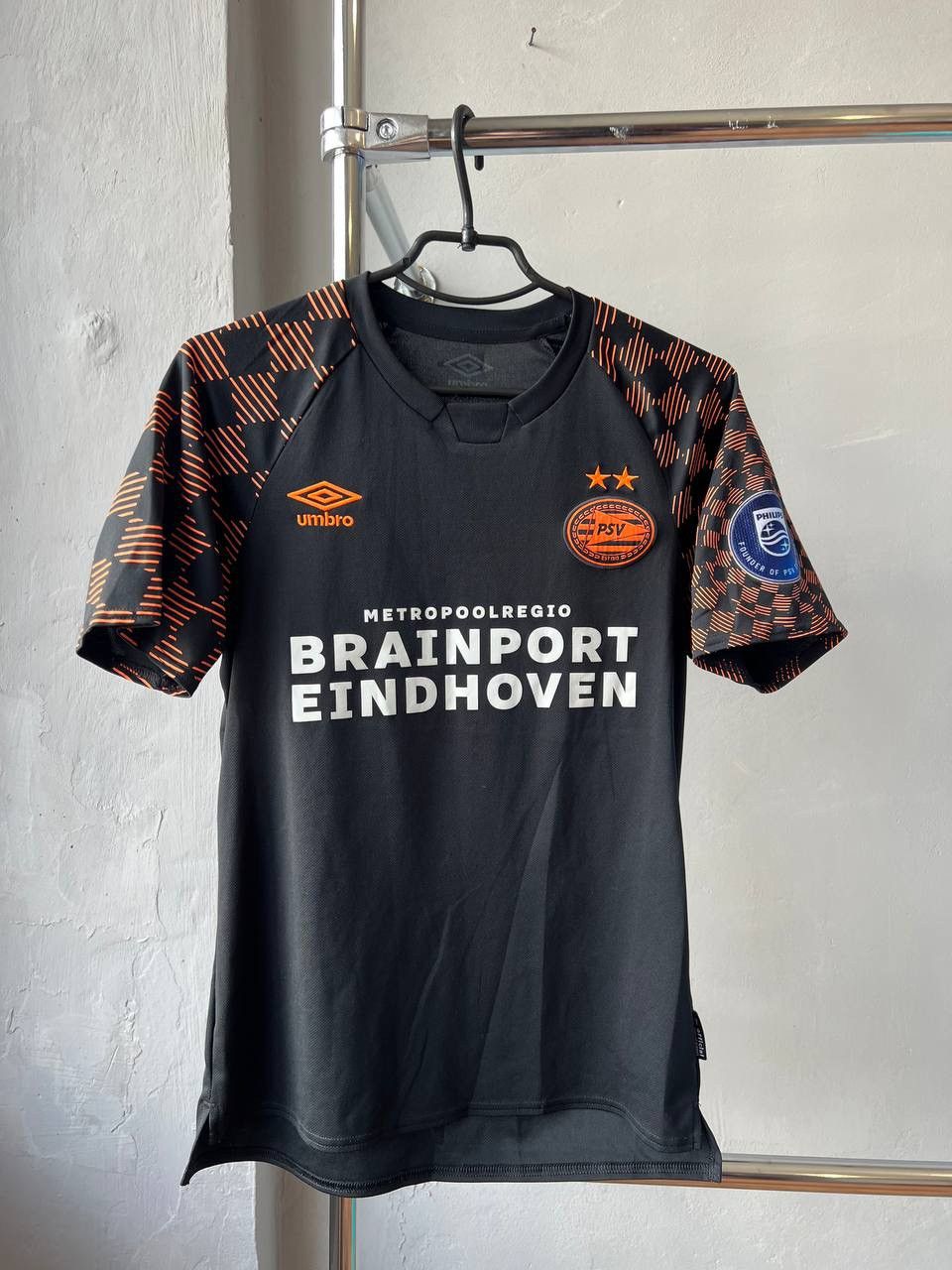 Umbro 2019/20 PSV EINDHOVEN AWAY SOCCER JERSEY FOOTBALL SHIRT S Size US S / EU 44-46 / 1 - 2 Thumbnail