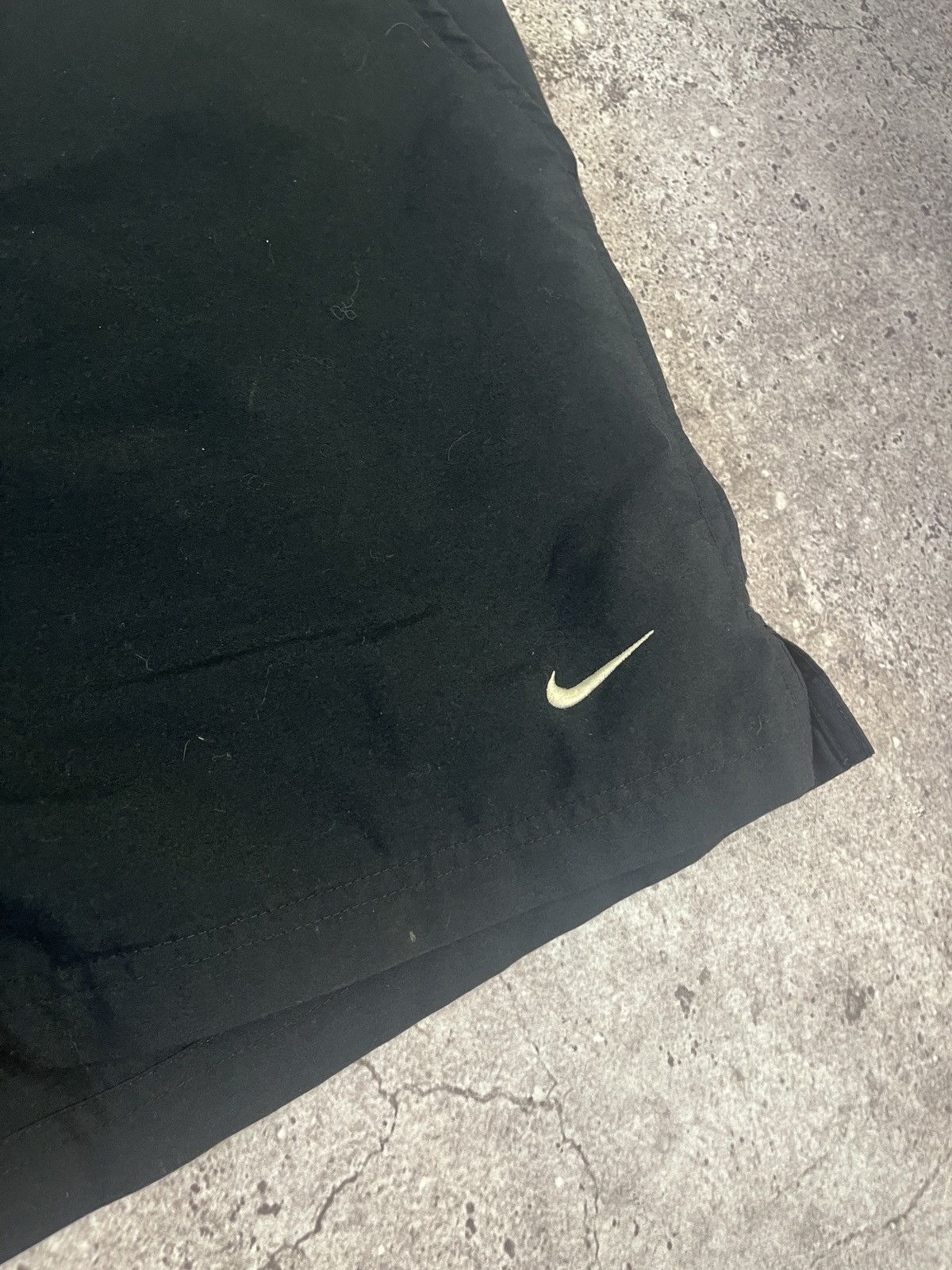 Nike × Vintage Nike Vintage Shorts Size US 39 - 2 Thumbnail