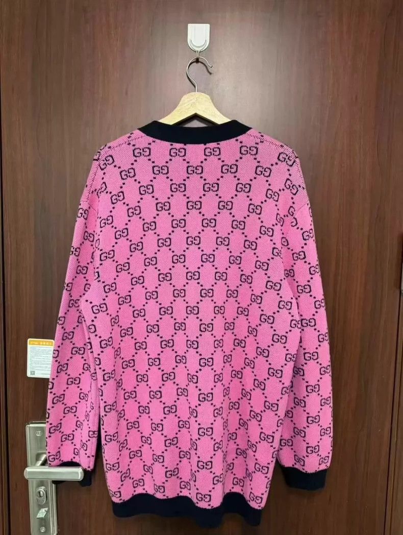 Gucci Gucci Dragon fruit color GG full print logo cardigan jacket Size US M / EU 48-50 / 2 - 2 Thumbnail