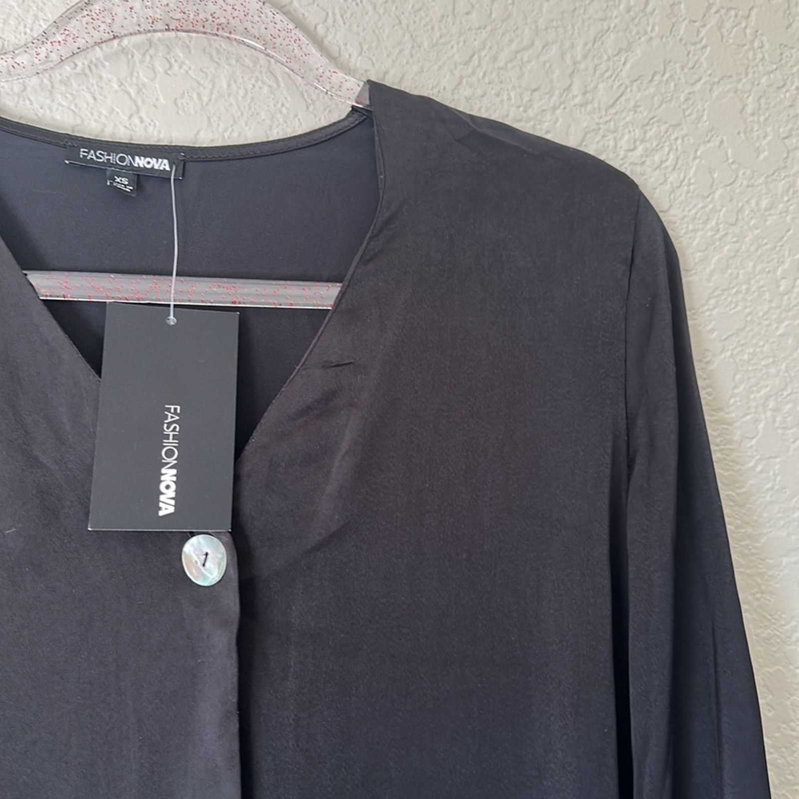 Macys Smitten Satin Top Size XS / US 0-2 / IT 36-38 - 8 Thumbnail