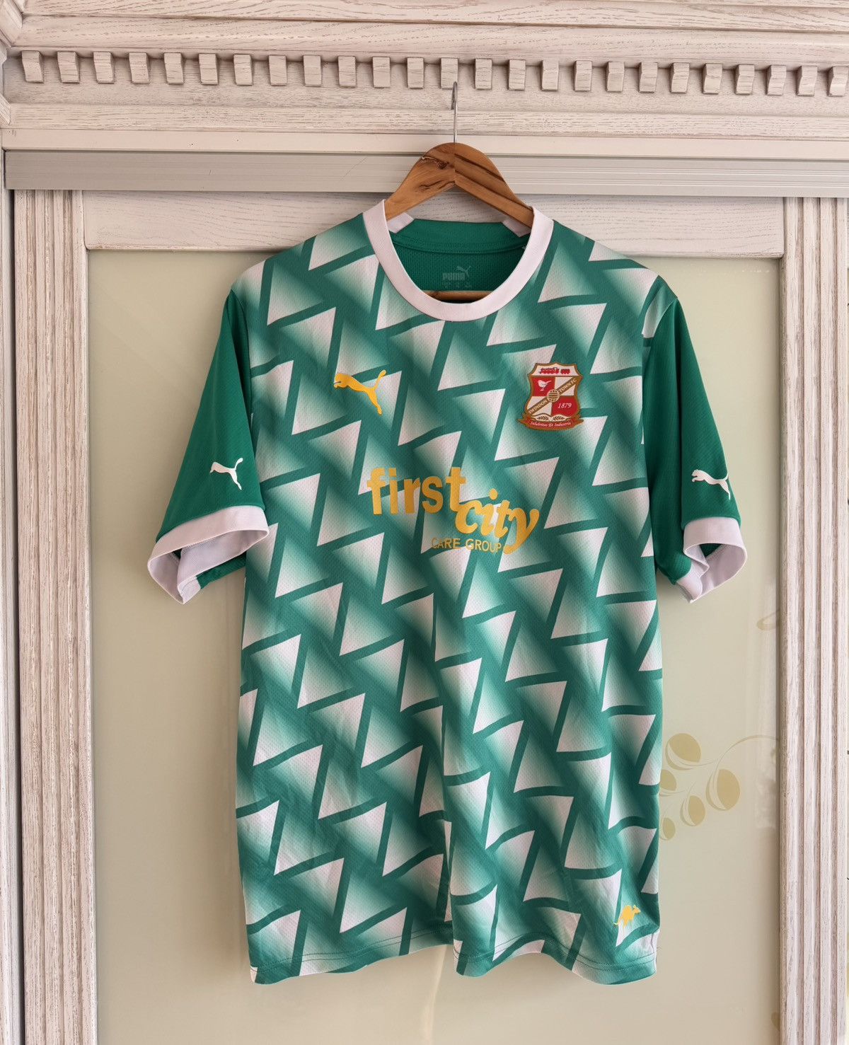 Puma Swindon Town 2022-2023 Third Soccer Jersey Football Kit Size US XL / EU 56 / 4 - 1 Thumbnail