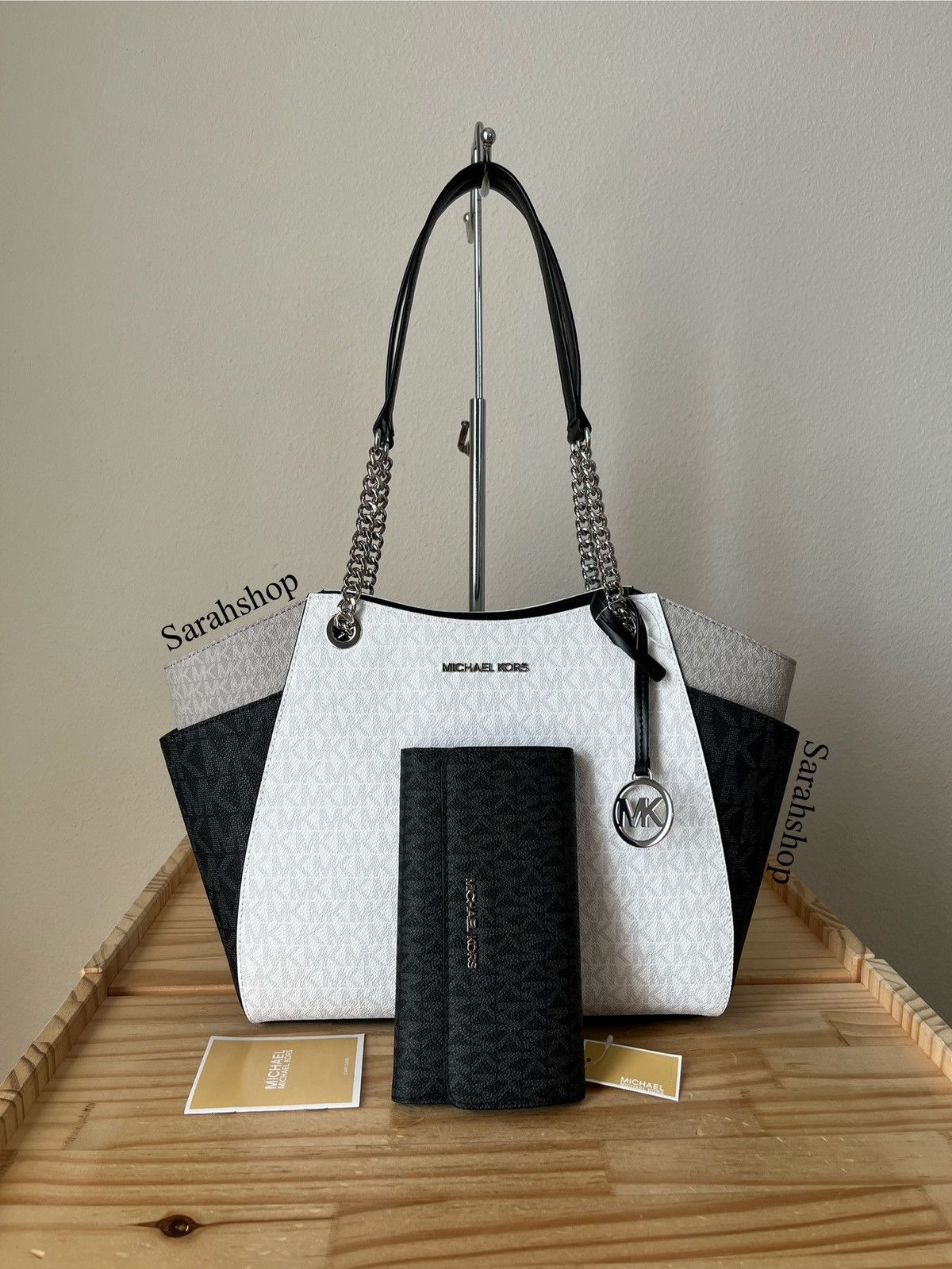 Michael Kors Michael Kors Purse Set Size ONE SIZE - 1 Thumbnail