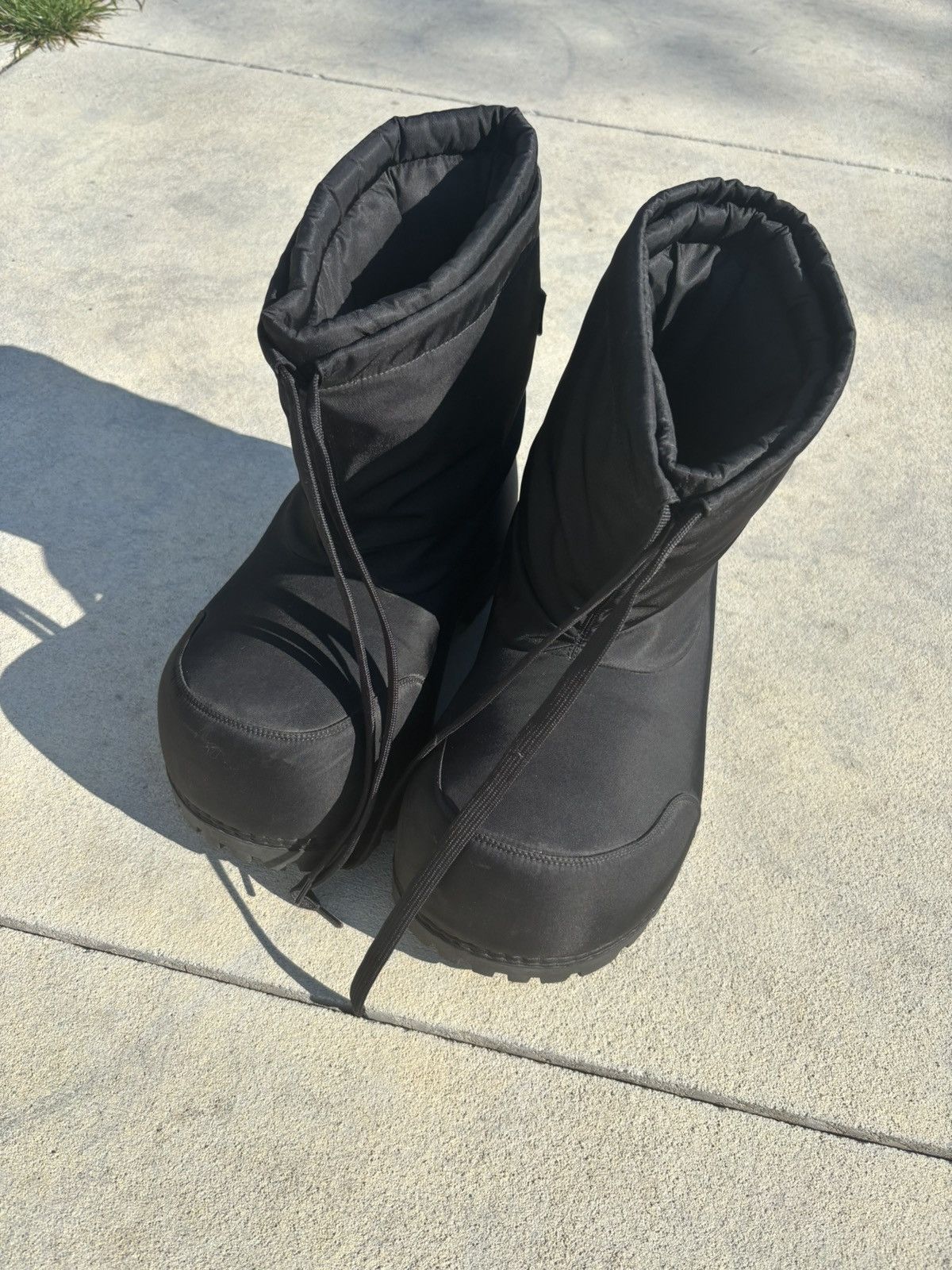 Balenciaga Balenciaga Alaska Boots Black Size US 10 / EU 43 - 1 Thumbnail