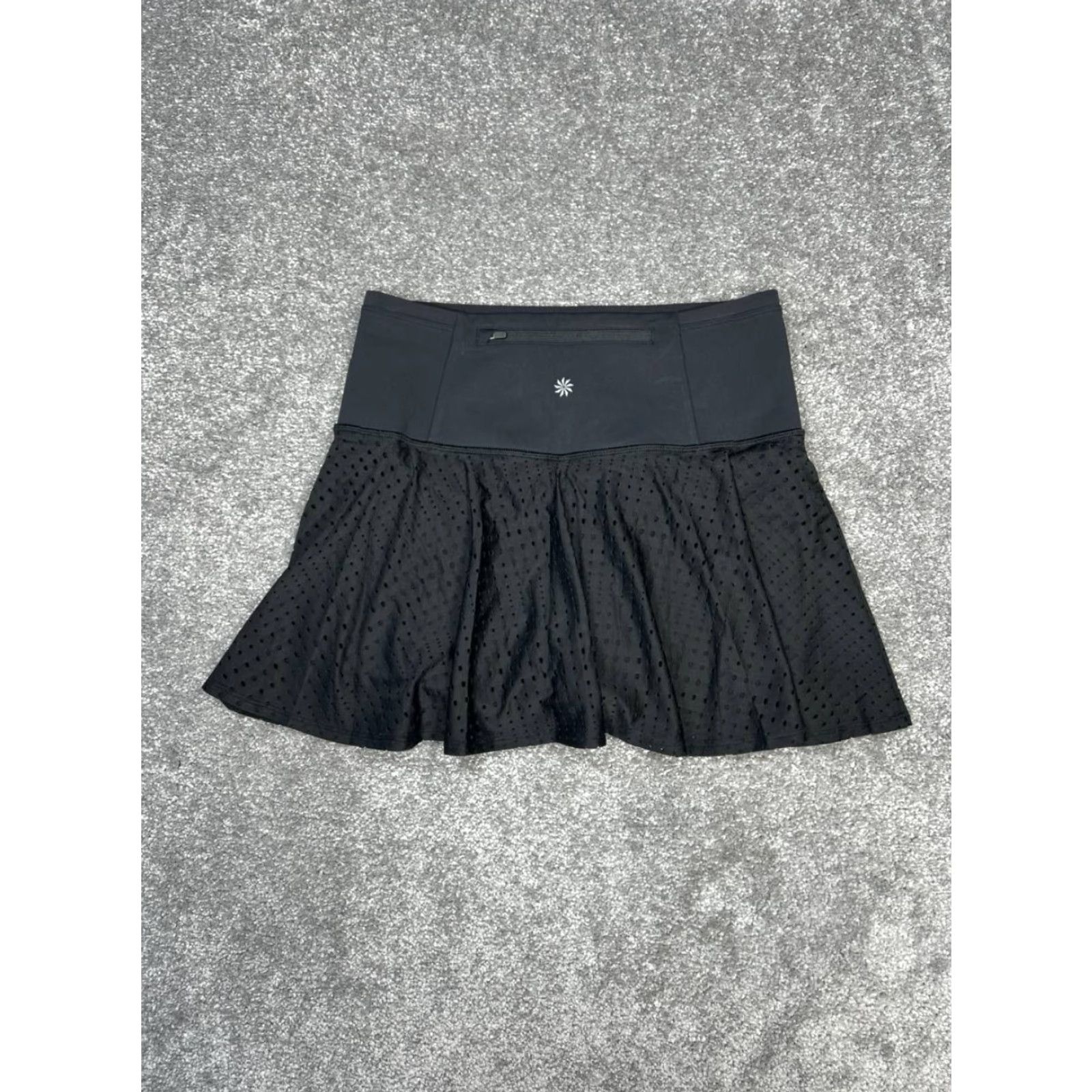 Athleta Athleta Skort Womens XS Black 14'' Skirt Compression Logo Stretch A Game Size 26" / US 2 / IT 38 - 2 Thumbnail