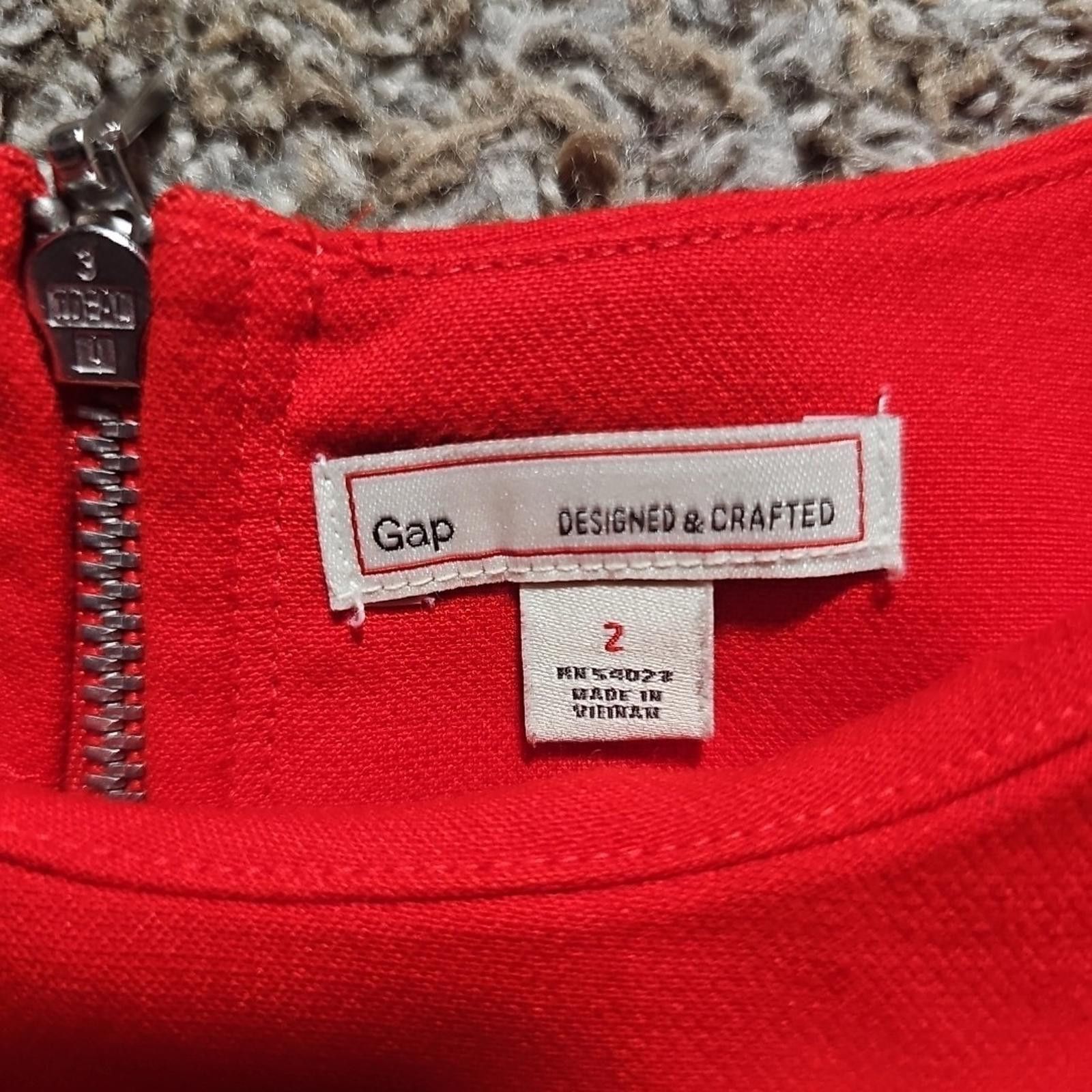 Gap GAP Designed & Crafted Sz 2 Red Dress Size XS / US 0-2 / IT 36-38 - 2 Thumbnail