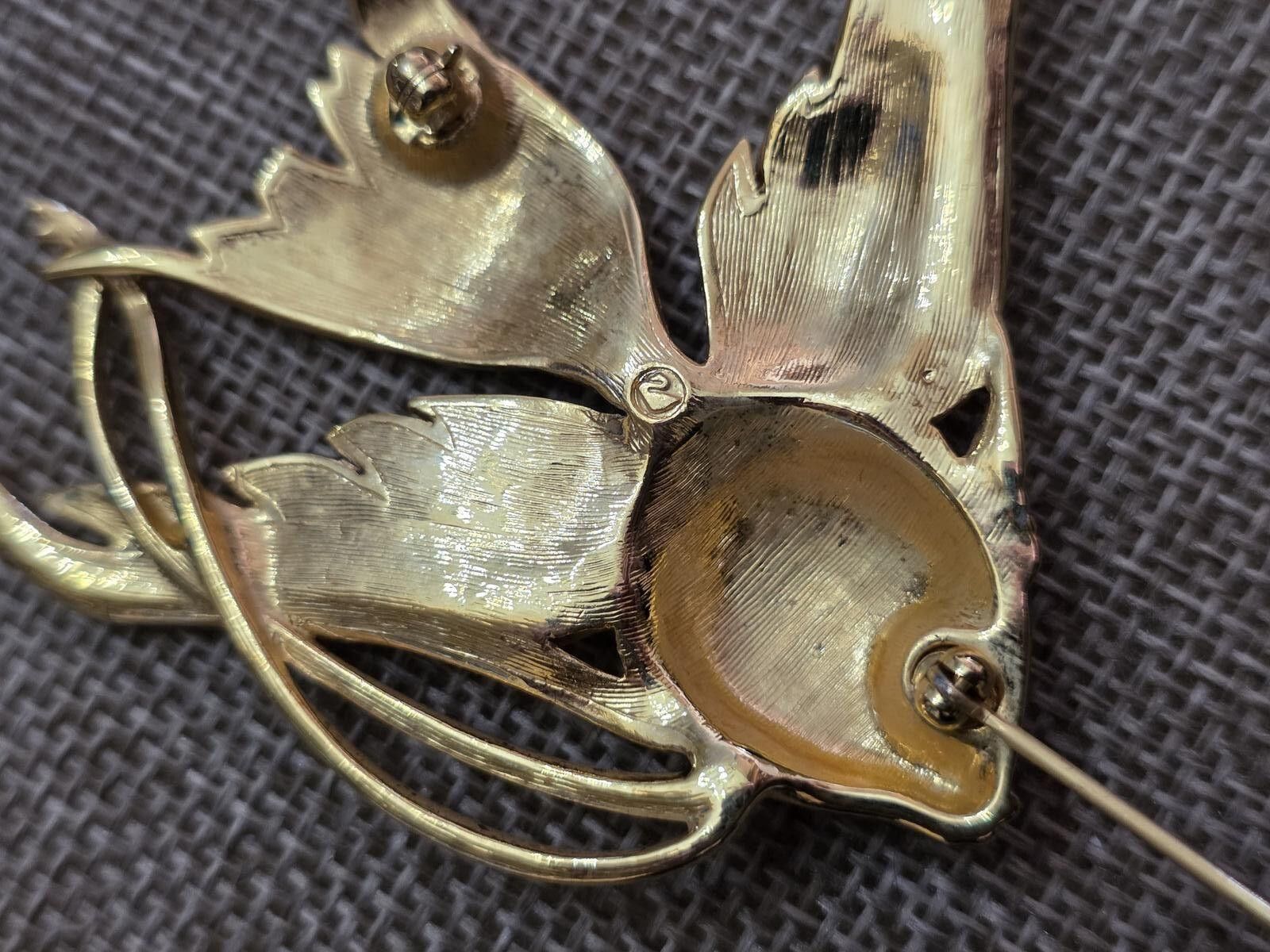 Swarovski Vintage SWAROVSKI Enamel Angelfish Orange Gold Pin Brooch Size ONE SIZE - 6 Thumbnail