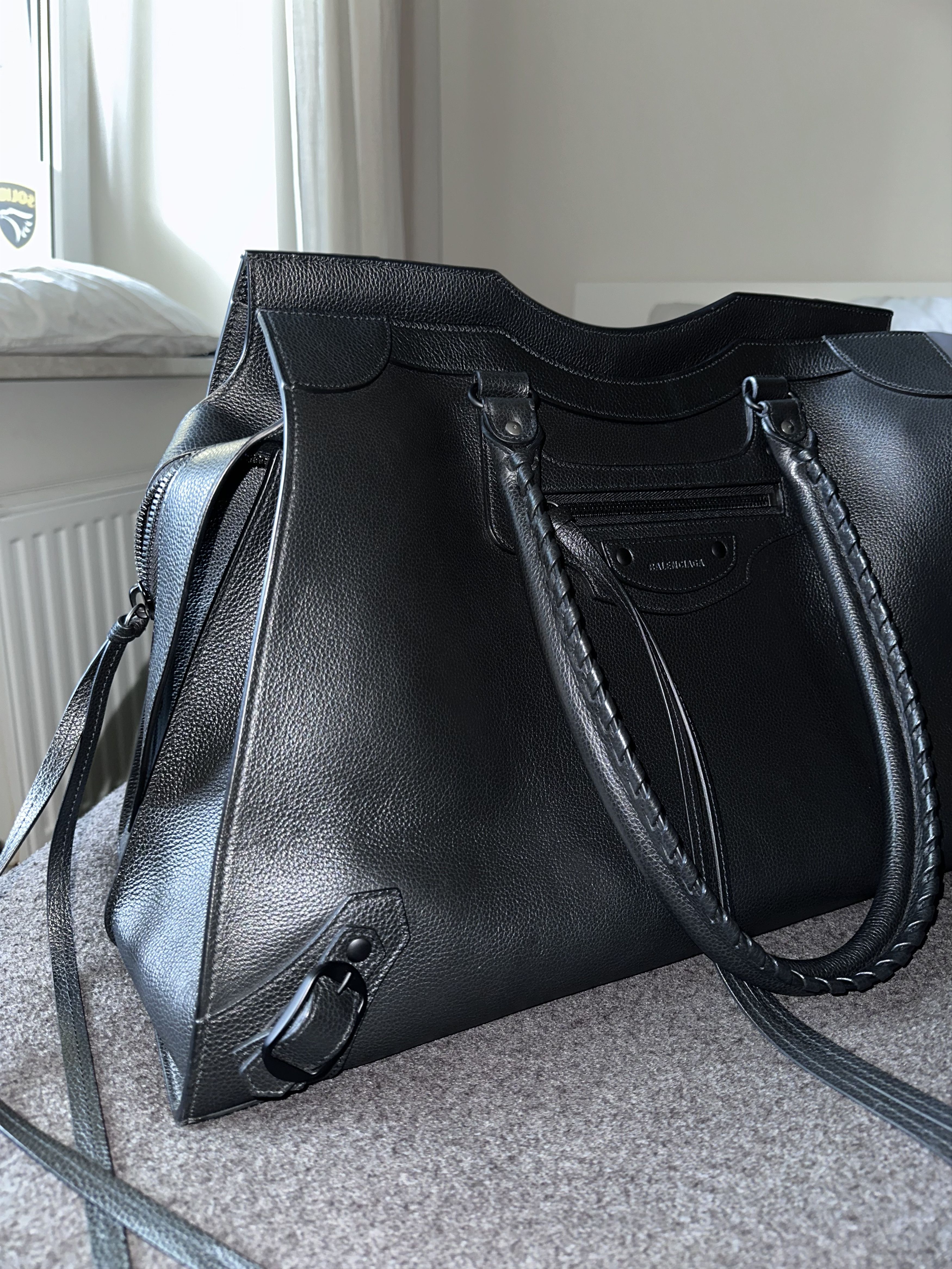 Balenciaga Balenciaga Neo Classic City Large XL Duffle Bag Size ONE SIZE - 6 Thumbnail