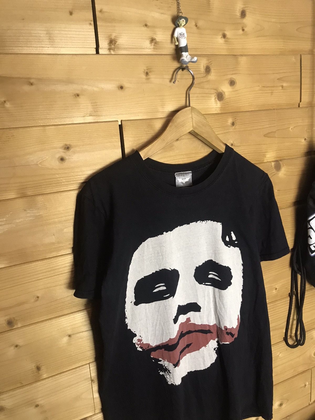 DC Comics The Dark Knight Joker big face t-shirt Size US M / EU 48-50 / 2 - 2 Thumbnail