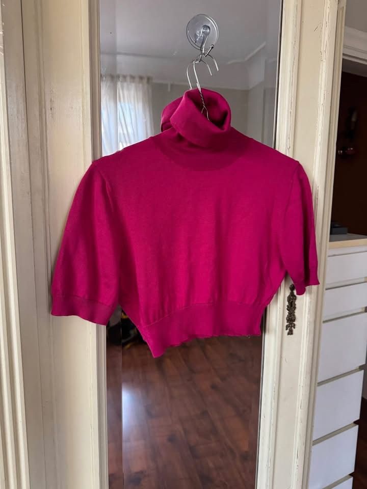 Dolce & Gabbana 100% silk Dolce Gabbana pink short turtleneck Size S / US 4 / IT 40 - 1 Thumbnail