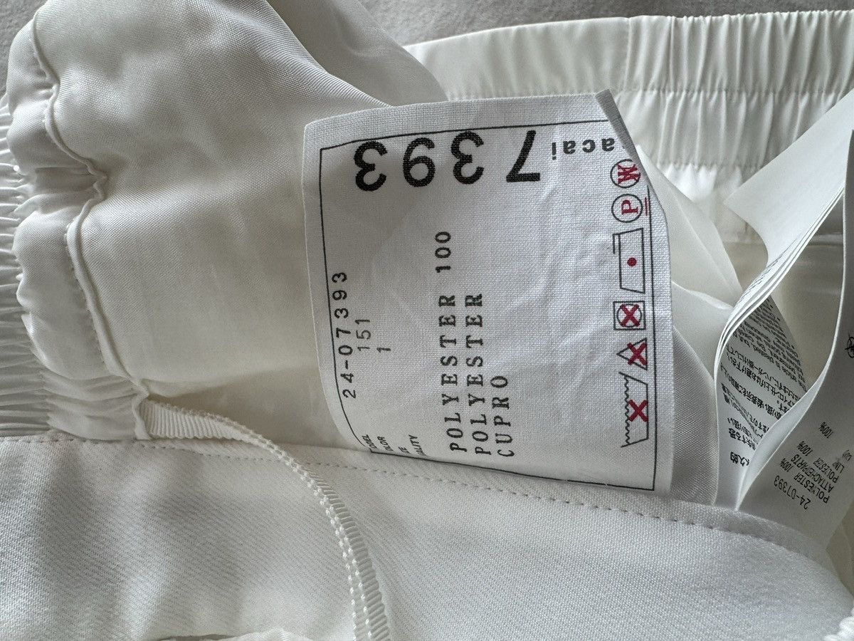 Sacai $900 Sacai Japan Pleated Spring/Summer Shorts Size 28" / US 6 / IT 42 - 8 Thumbnail