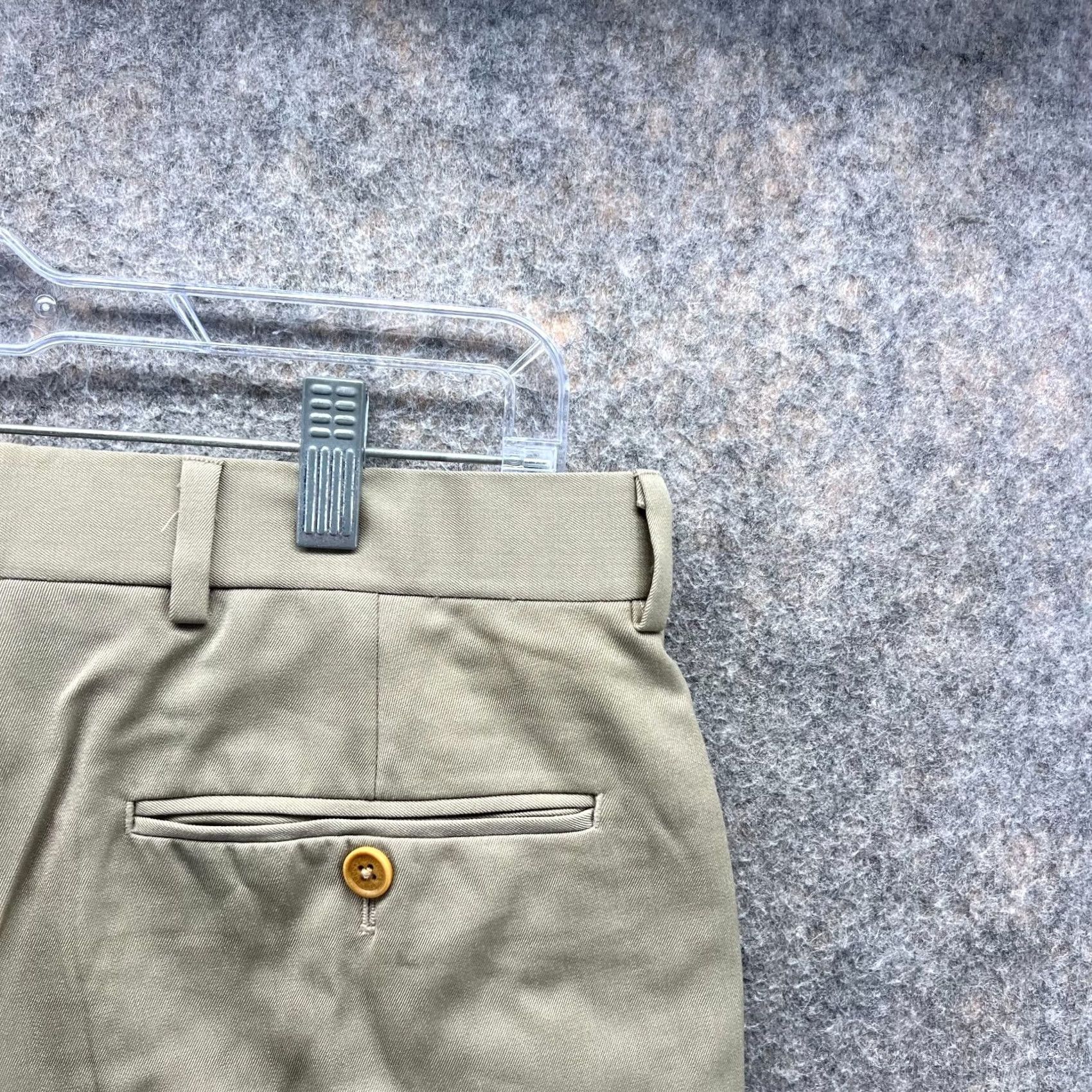 Brooks Brothers VINTAGE Brooks Brothers Pants Men 32x32 Beige Chino Pleated Trousers Regent Size US 32 / EU 48 - 3 Thumbnail