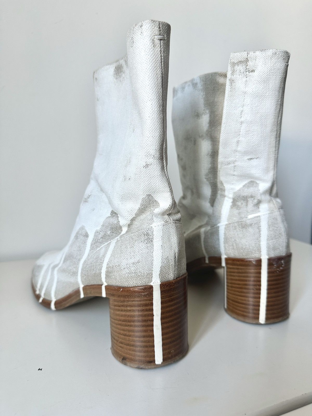 Maison Margiela Maison Martin Margiela white Tabi paint splatter boot Size US 10 / EU 43 - 4 Thumbnail