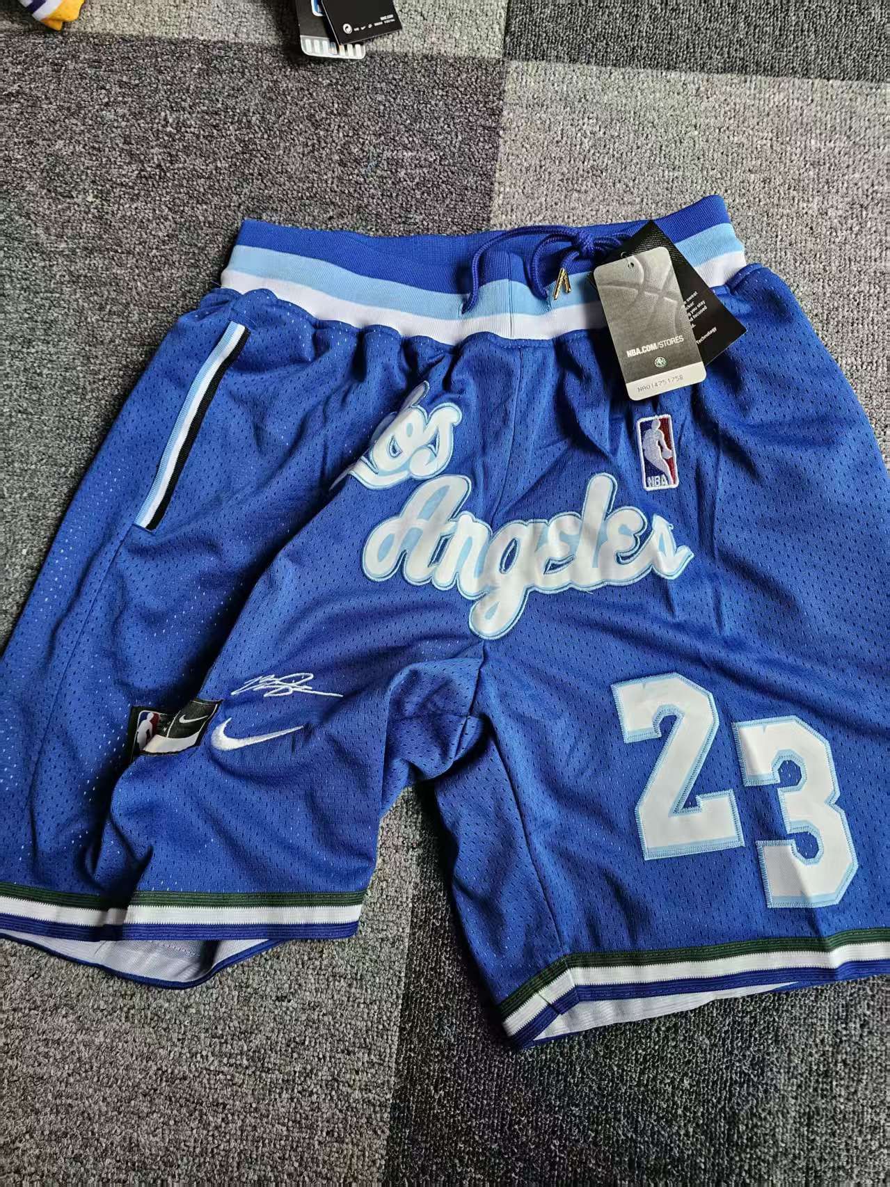NBA Laker #23 LeBron James Short With Pocket Large Size Size US 36 / EU 52 - 1 Thumbnail