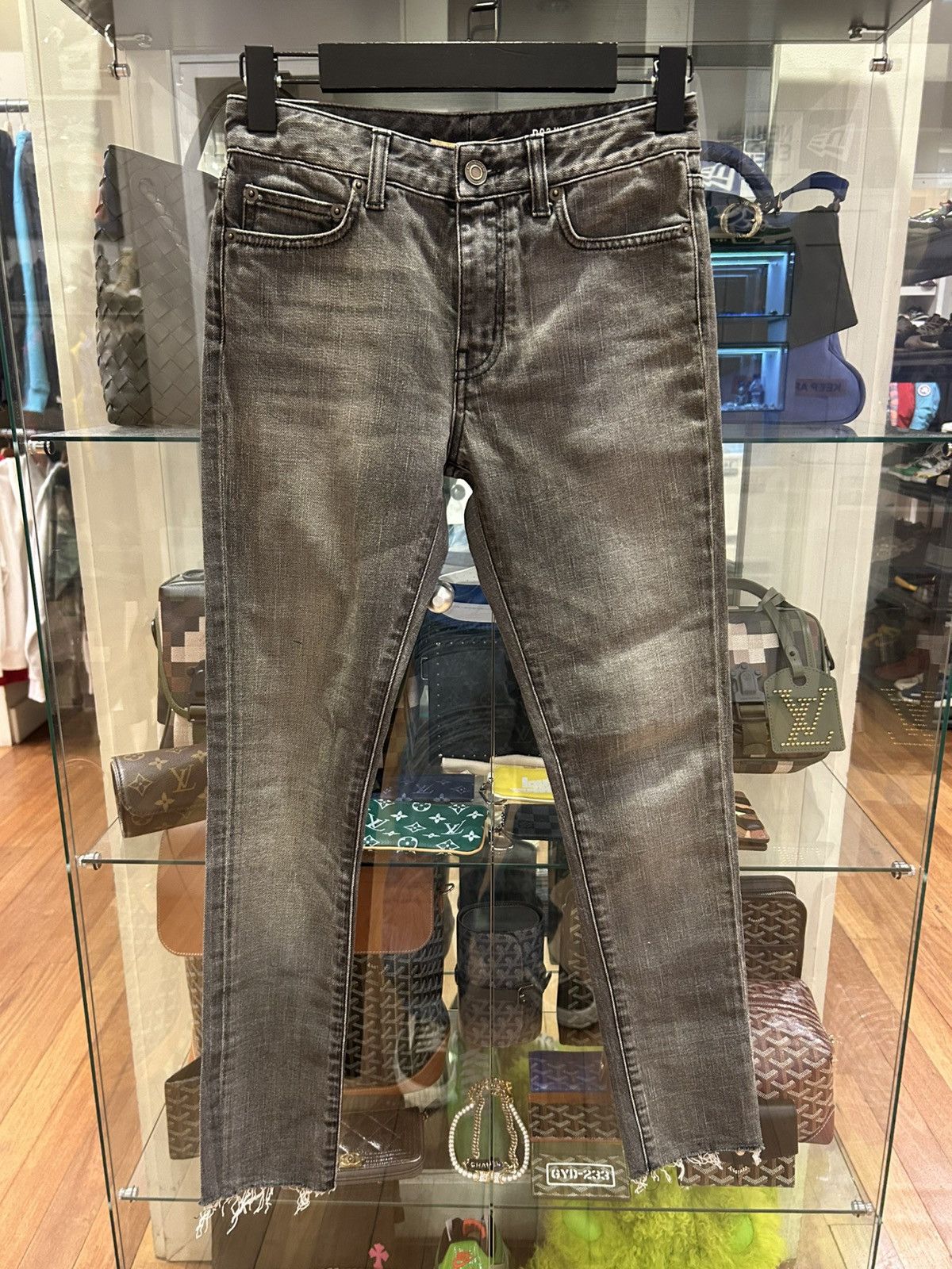 Saint Laurent Paris Saint Laurent Skinny Grey Denim Jeans Size US 26 / EU 42 - 1 Thumbnail