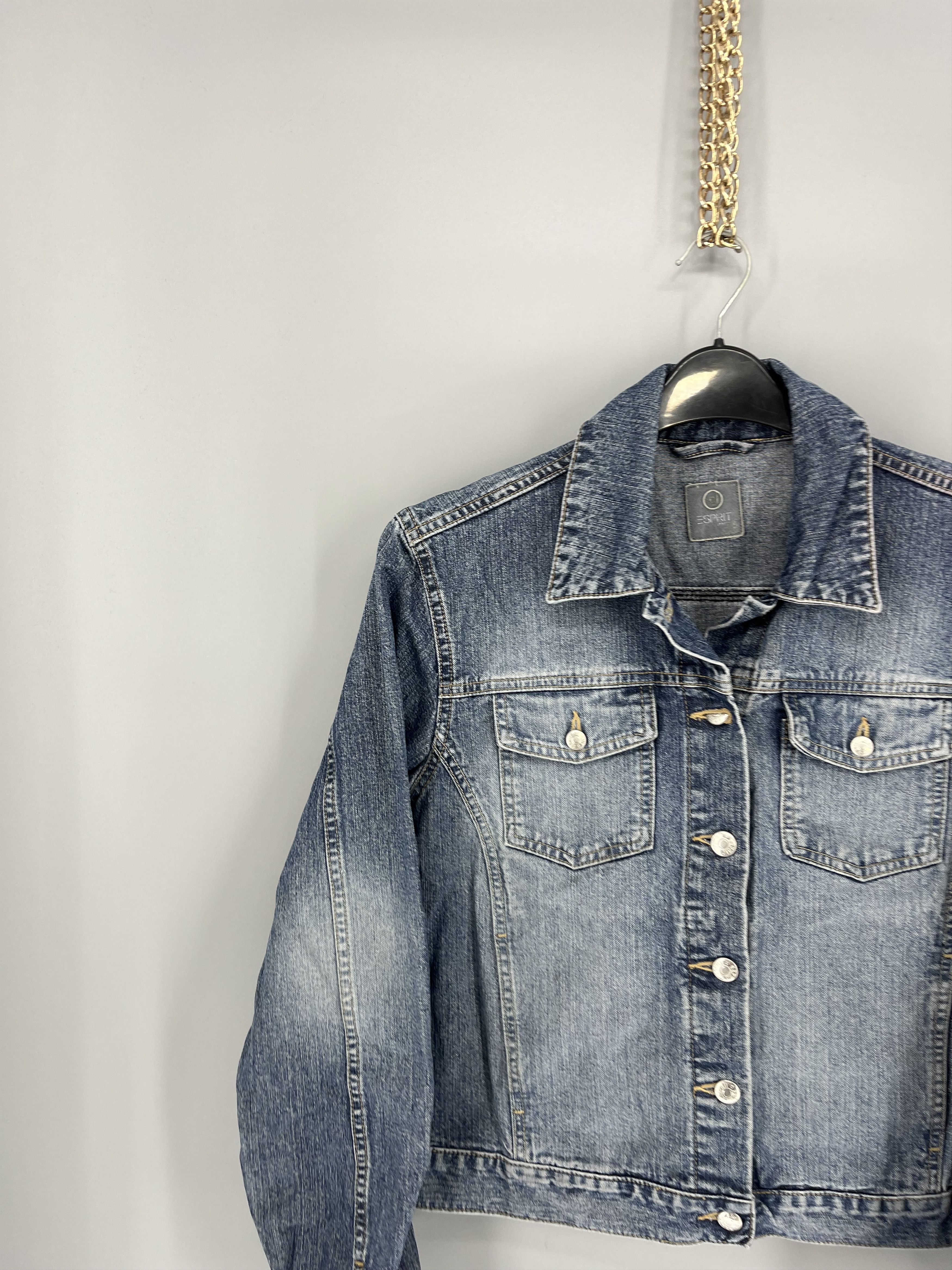Vintage Vintage 90s Women’s Dragon Denim Jacket Size L Size L / US 10 / IT 46 - 4 Thumbnail