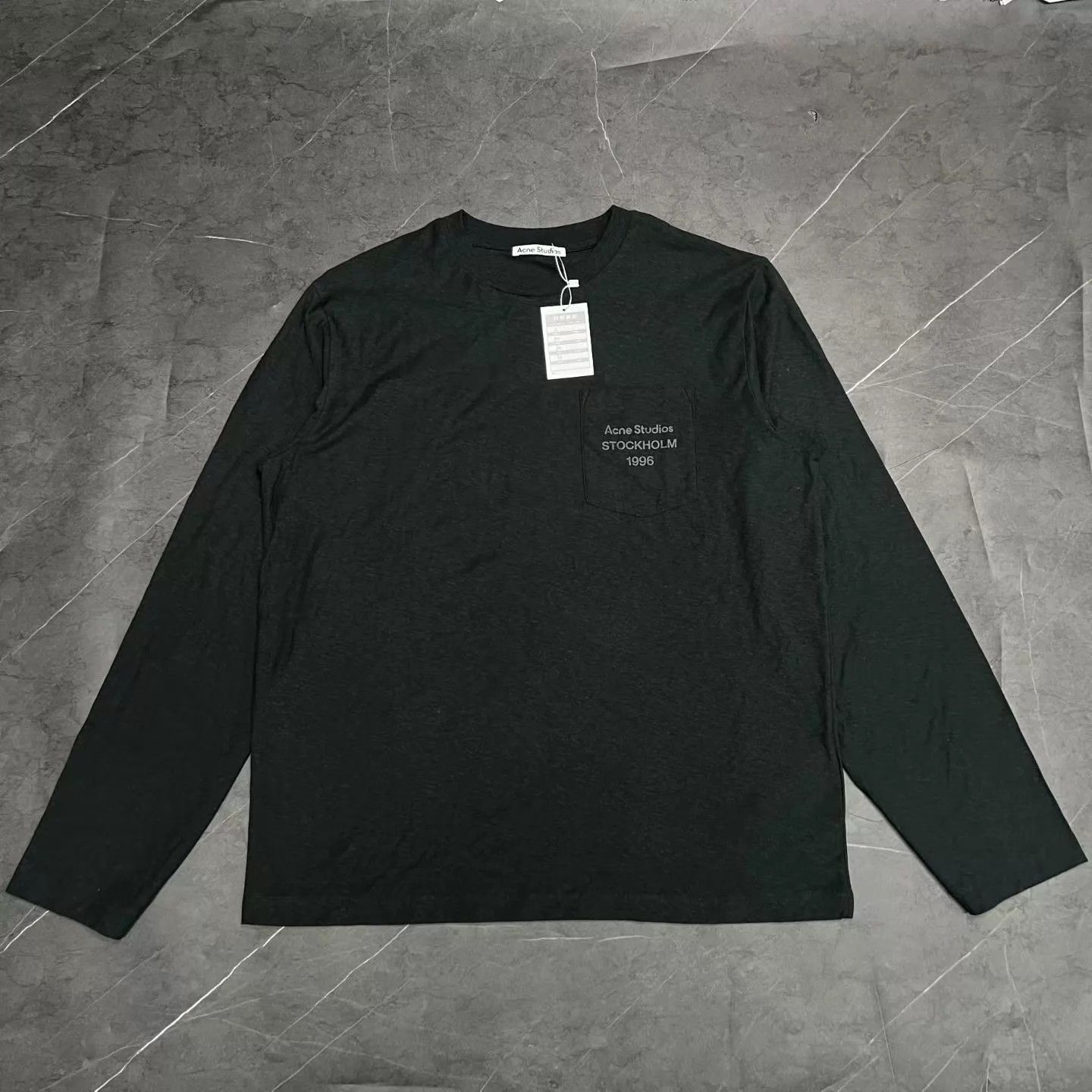Acne Studios Acne Studios FW25 1996 Small Logo Crewneck LS L New Size L / US 10 / IT 46 - 1 Thumbnail