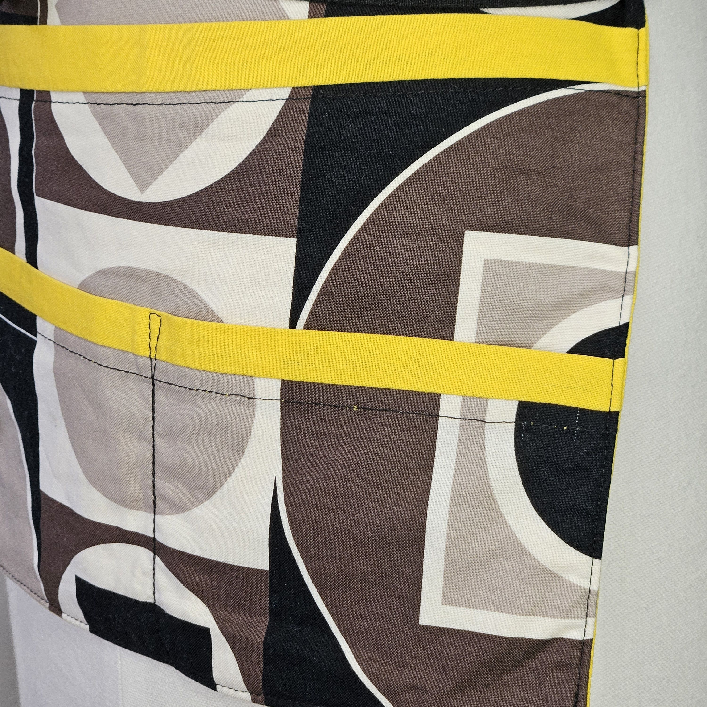 Handmade Utility Apron OS Craft Vendor Artist Yard Sale Yellow Black Size ONE SIZE - 9 Thumbnail