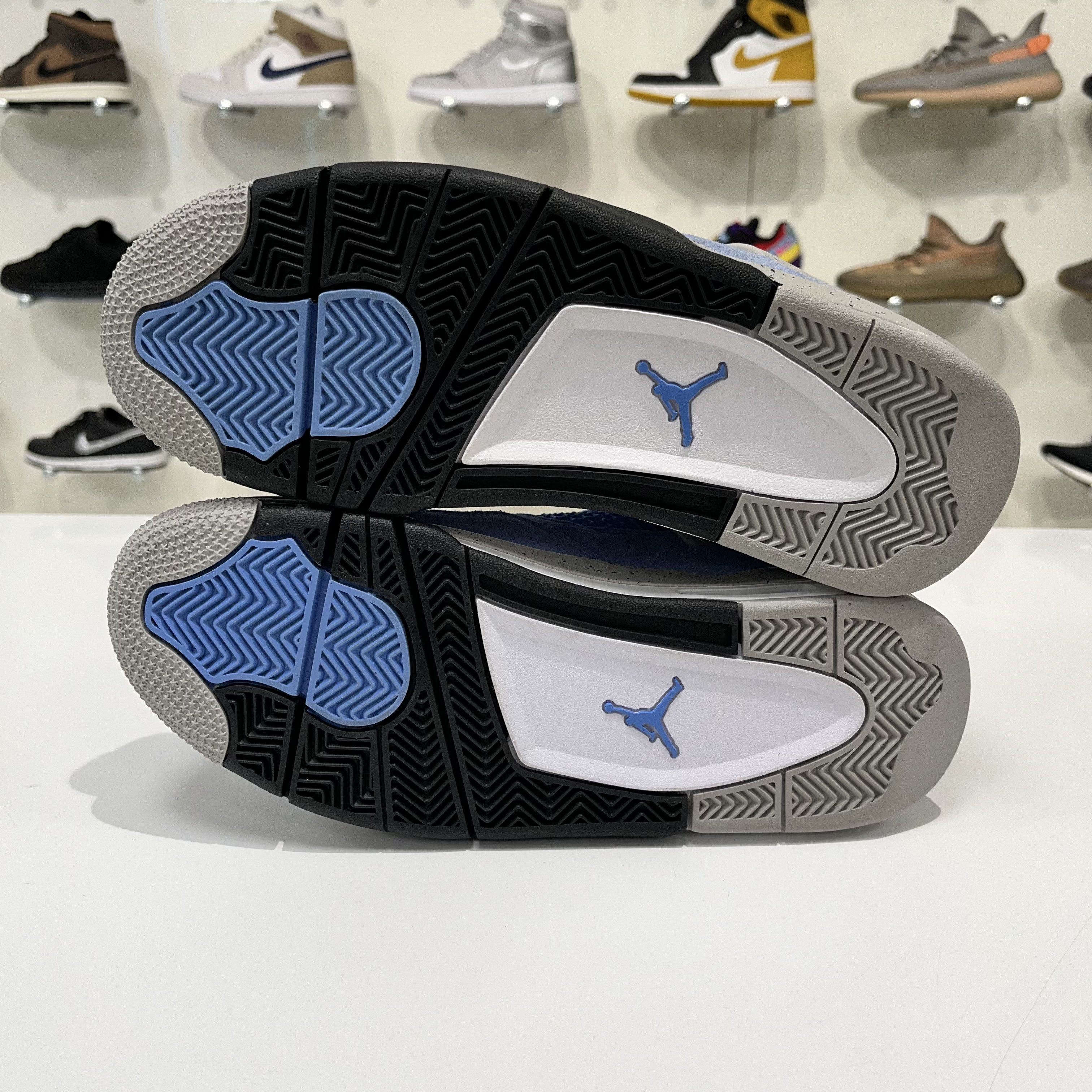 Nike Air Jordan 4 University Blue Size US 8.5 / EU 41-42 - 11 Thumbnail
