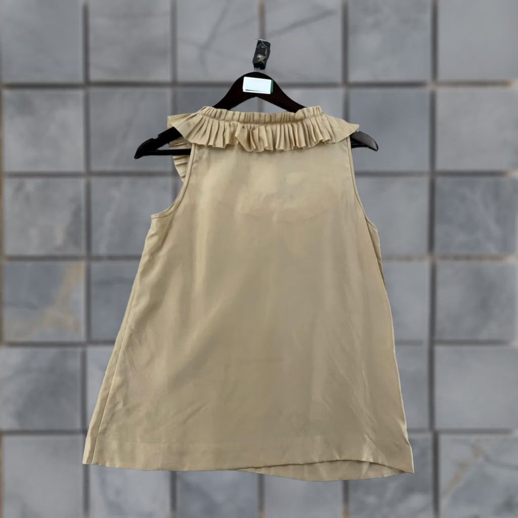 J.Crew J.Crew Blouse Top Women's 2 Beige Silk Sleeveless Round Neck Ruffle Applique Sleeveless Shirt Women Beige Silk Blouse 2 Size XS / US 0-2 / IT 36-38 - 1 Thumbnail
