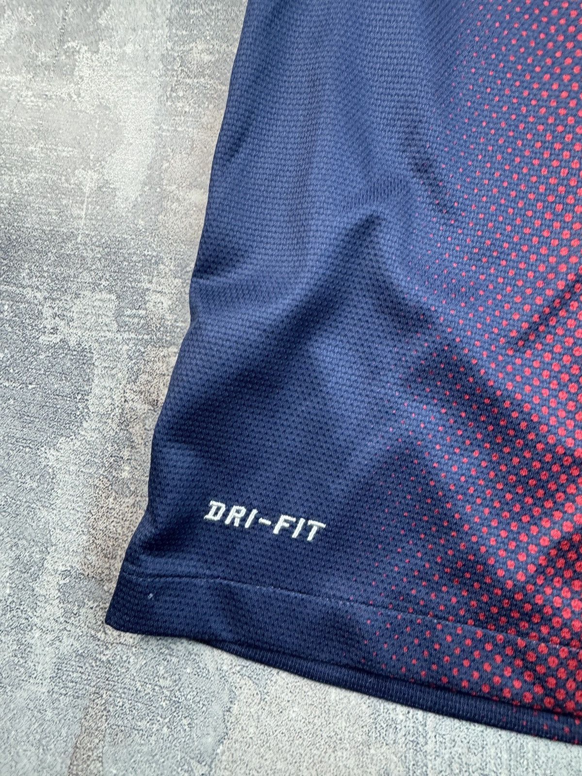 Nike FC Barcelona 2012/13 Home Shirt Jersey Nike Football Soccer Size US M / EU 48-50 / 2 - 2 Thumbnail
