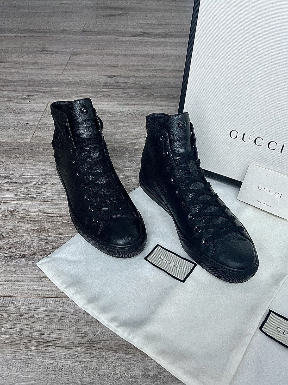 image of Gucci Sneakers Hi Top Leather Major Tiger Snake Black, Men's (Size 8)