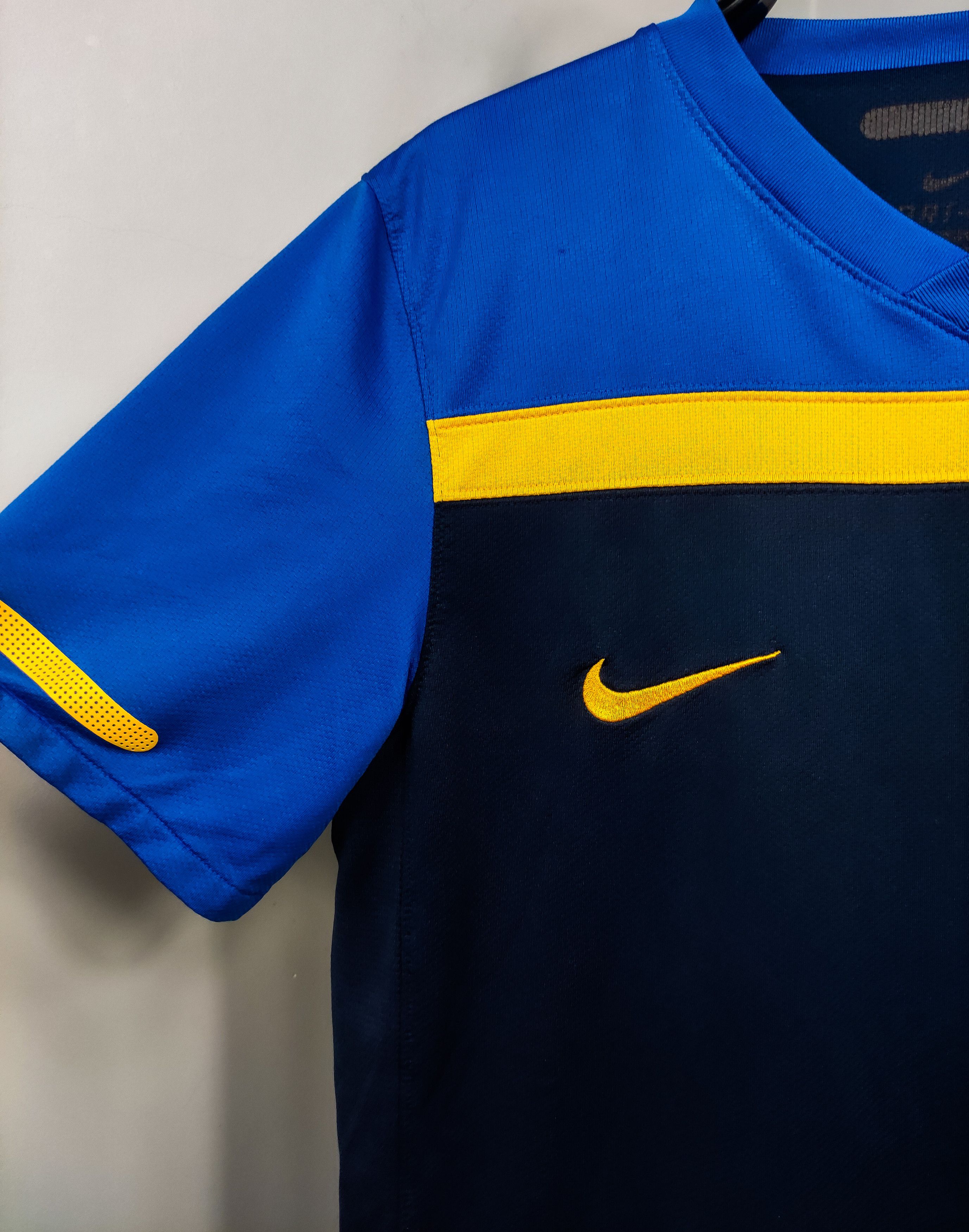 Nike Australia 2010 2011 Nike Away Shirt Kit Jersey Sydney Size US M / EU 48-50 / 2 - 7 Thumbnail