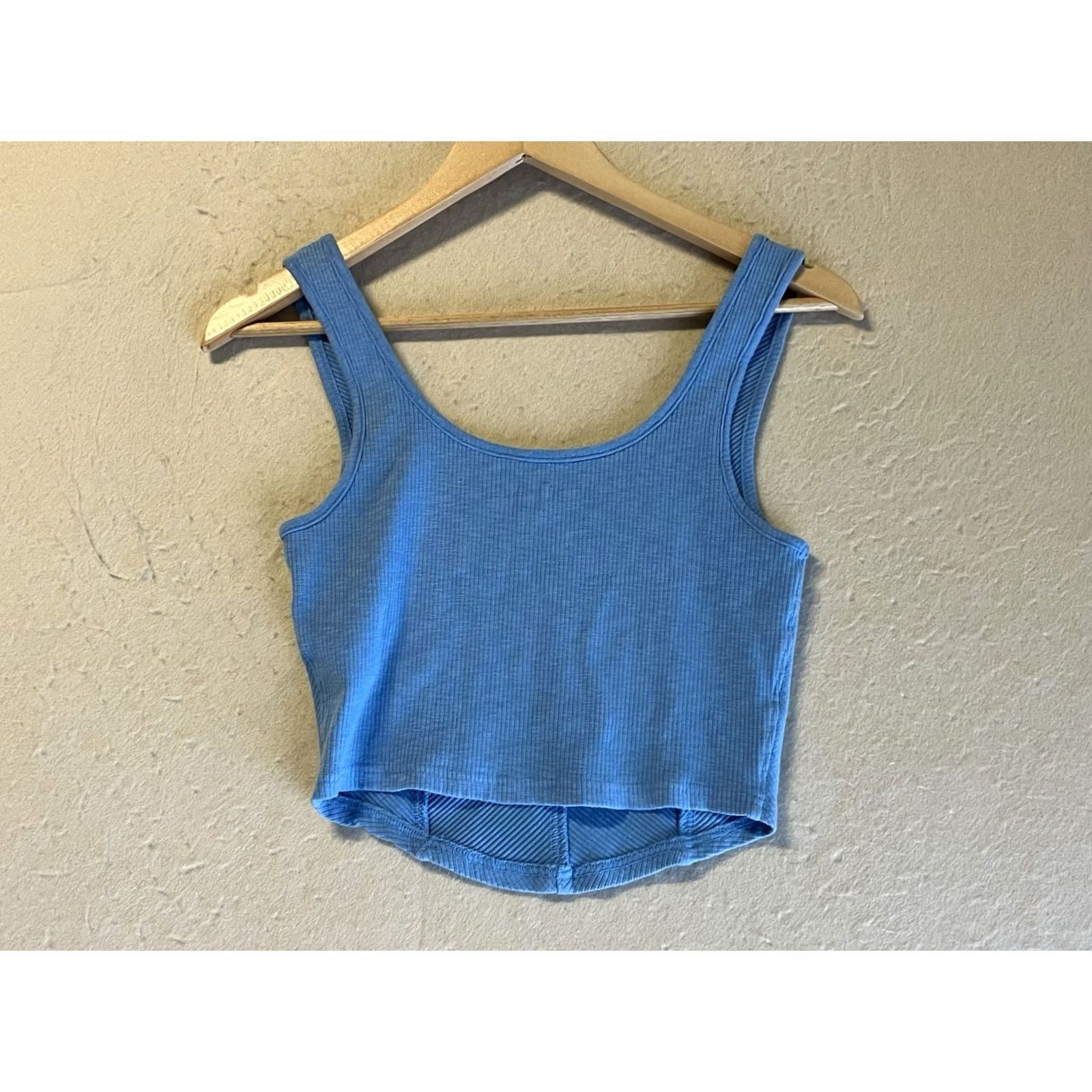 Vintage Aerie Tank Top Cropped Light Blue Women's Medium Yoga Activewear Sleeveless Performance Shirt Size M / US 6-8 / IT 42-44 - 2 Thumbnail