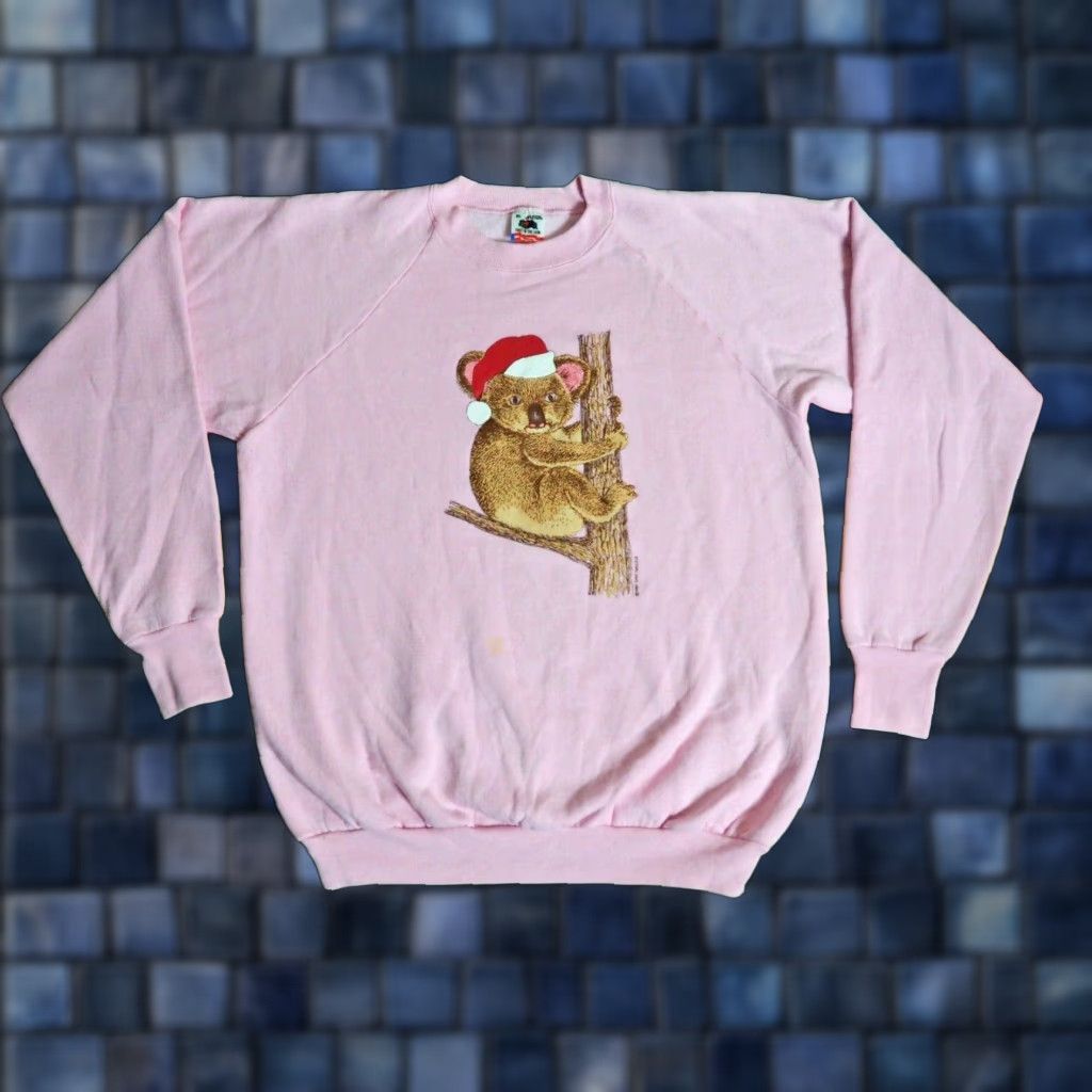 Fruit Of The Loom VINTAGE Fruit of the Loom Sweatshirt Unisex Adults 80s Pink USA Crew Neck Long Sleeve Pullover 26" Length 22" Pit to Pit L Size US L / EU 52-54 / 3 - 1 Thumbnail