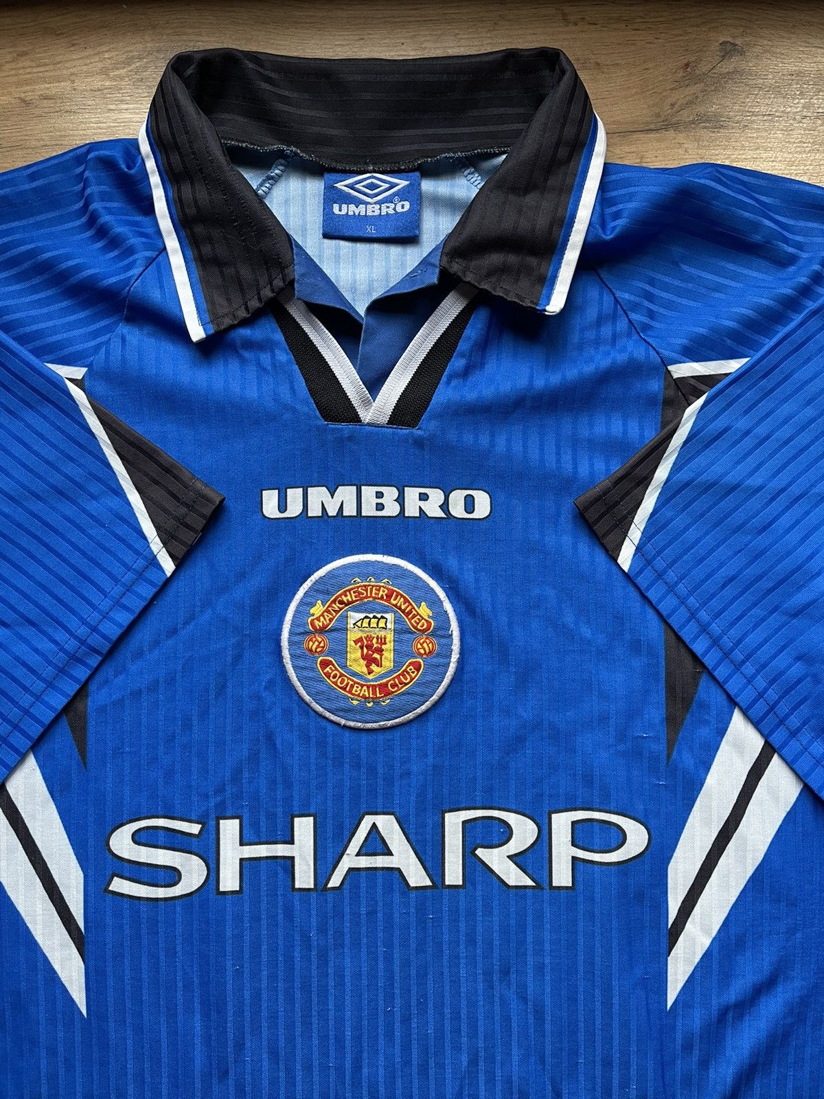 Umbro 1996 Umbro Manchester United Vintage blue soccer jersey Size US XL / EU 56 / 4 - 3 Thumbnail
