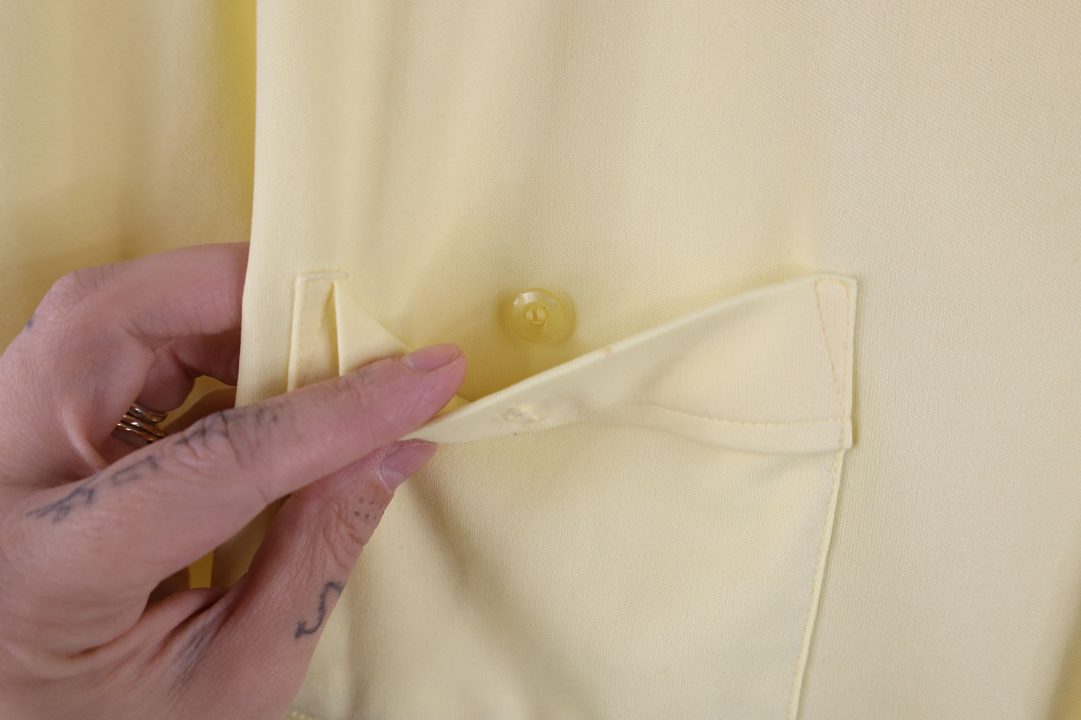 Vintage Vintage 70s Streetwear Knit Camp Collar Button Shirt Size US M / EU 48-50 / 2 - 10 Thumbnail