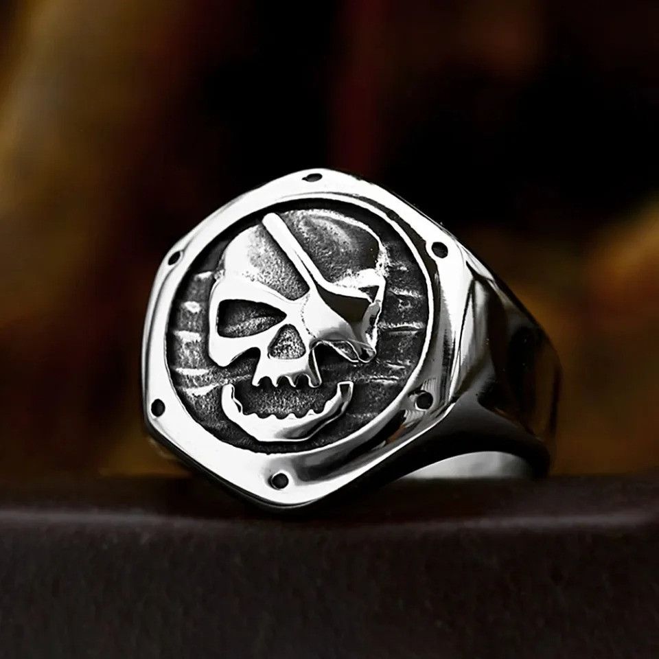 Vintage Stainless Steel Pirate Skull Ring Size ONE SIZE - 3 Thumbnail