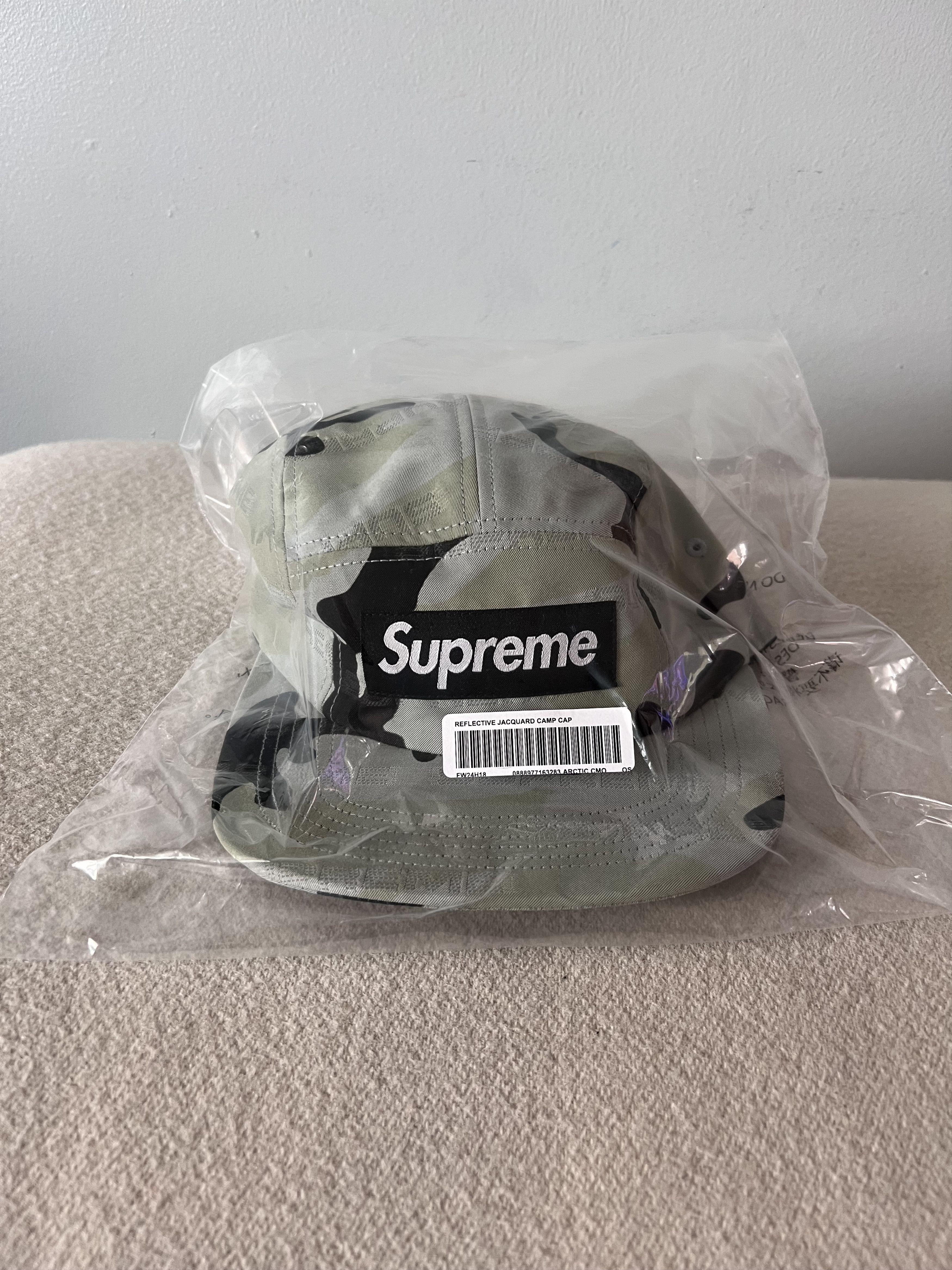 Supreme Supreme Reflective Jacquard Camp Cap in Arctic Woodland Camo Size ONE SIZE - 2 Thumbnail