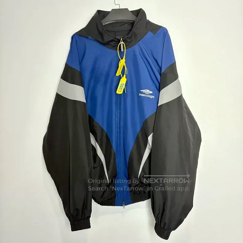 Balenciaga Balenciaga Off shoulder patchwork shoulder school uniform Size US XS / EU 42 / 0 - 1 Thumbnail