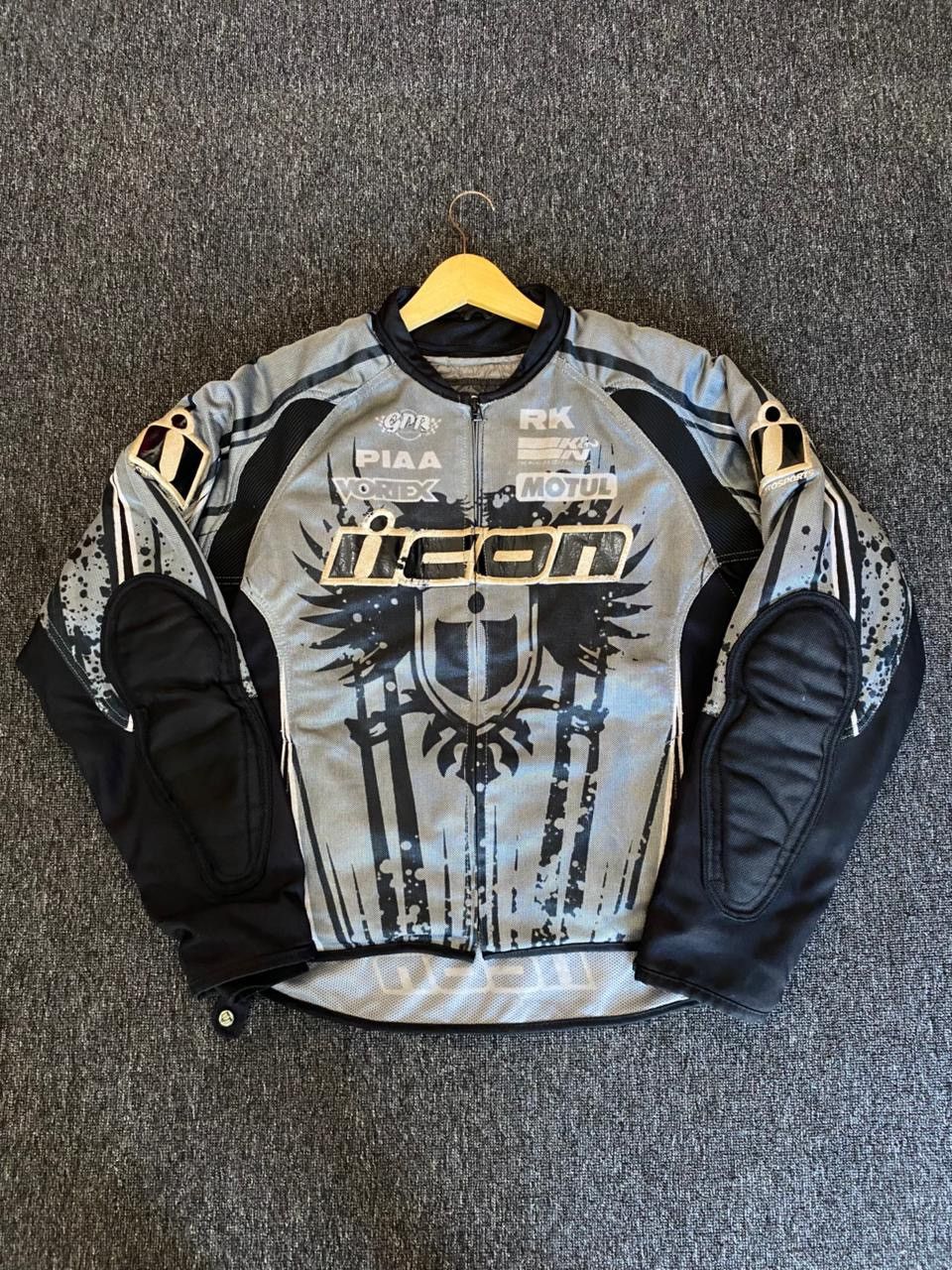 ICON Motorsports Icon Hooligan 2 Threshold Motorcycle Jacket Size US L / EU 52-54 / 3 - 1 Thumbnail