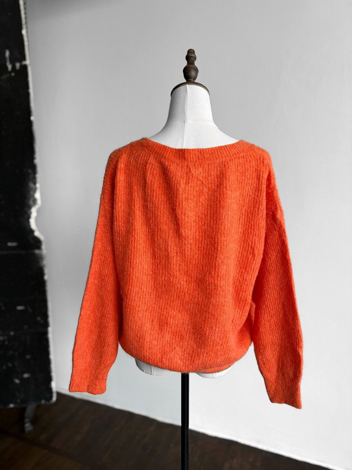 Other Mika Elles Womens Orange Fluffy Mohair Blend V-Neck Sweater Size L / US 10 / IT 46 - 2 Thumbnail