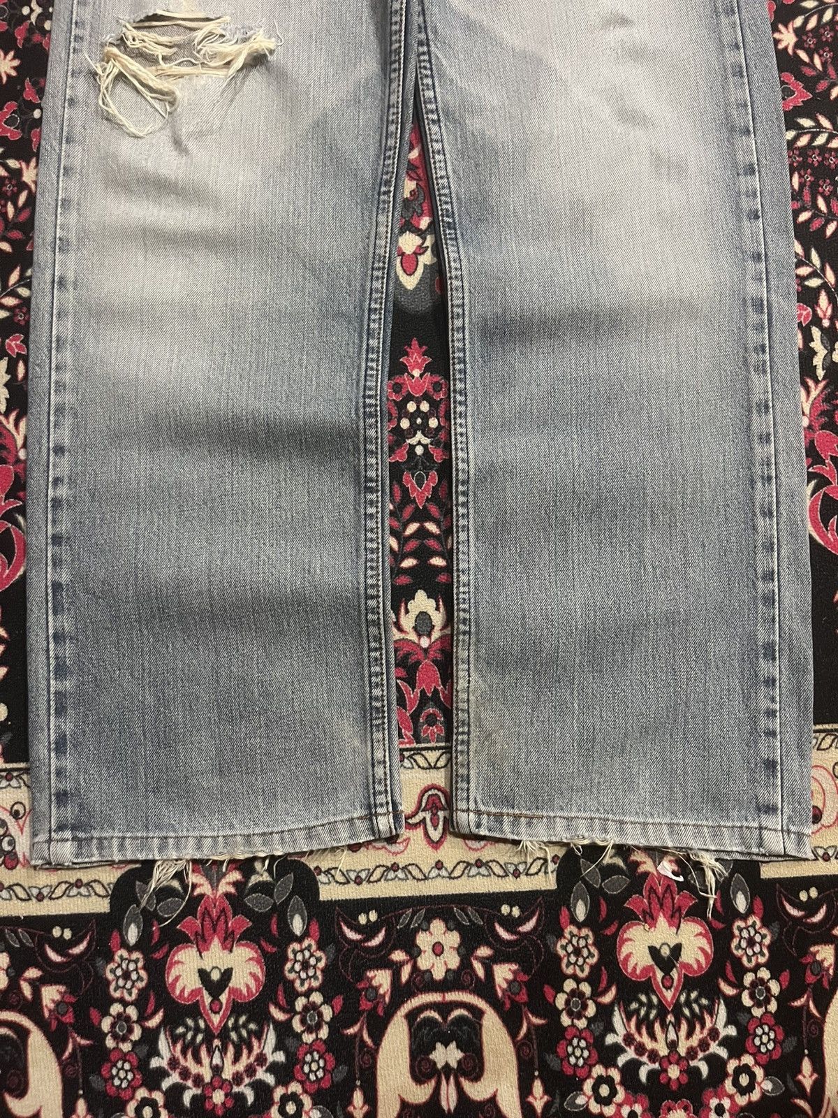 Levi's ⚡️Straight Leg⚡️Vintage Levi’s 512 Light Blue Wash Frayed Jean Size US 31 - 11 Thumbnail