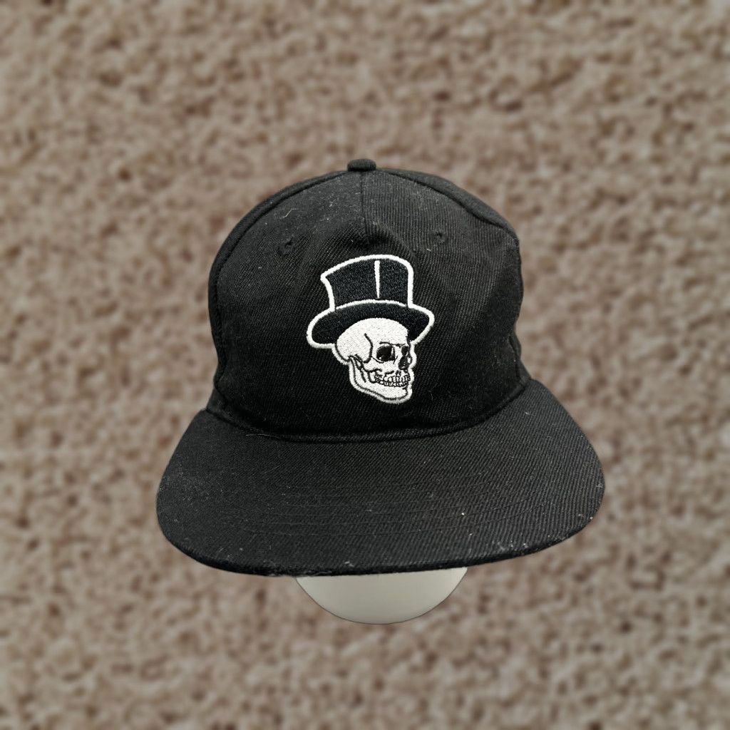 Vintage SSUR Skull Hat Cap Snap Back Adult One Size Black 100% Acrylic Streetwear Hat Mens Adjustable Size ONE SIZE - 1 Thumbnail