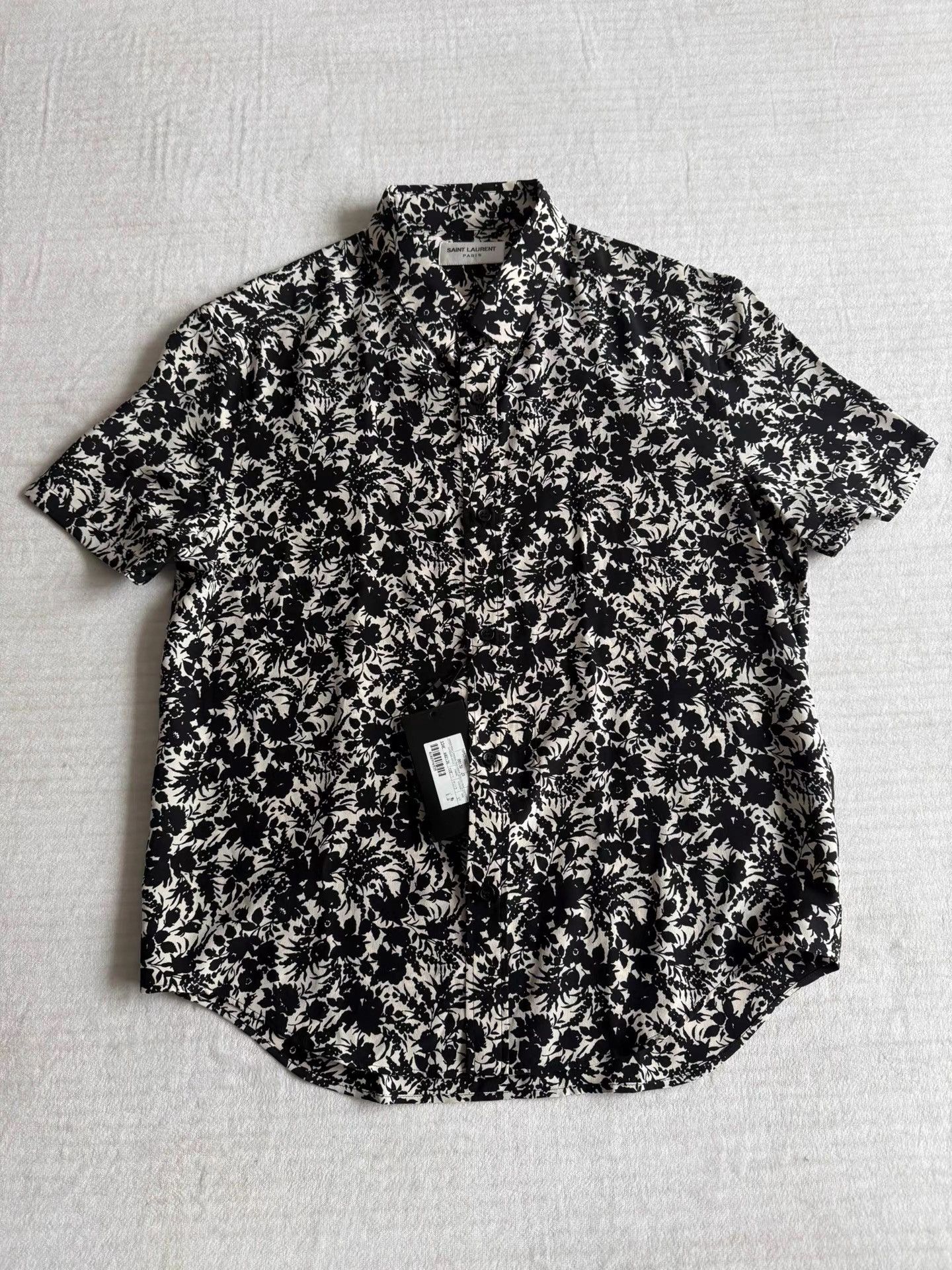 Saint Laurent Paris Saint Laurent floral shirt K33 Size US S / EU 44-46 / 1 - 2 Thumbnail