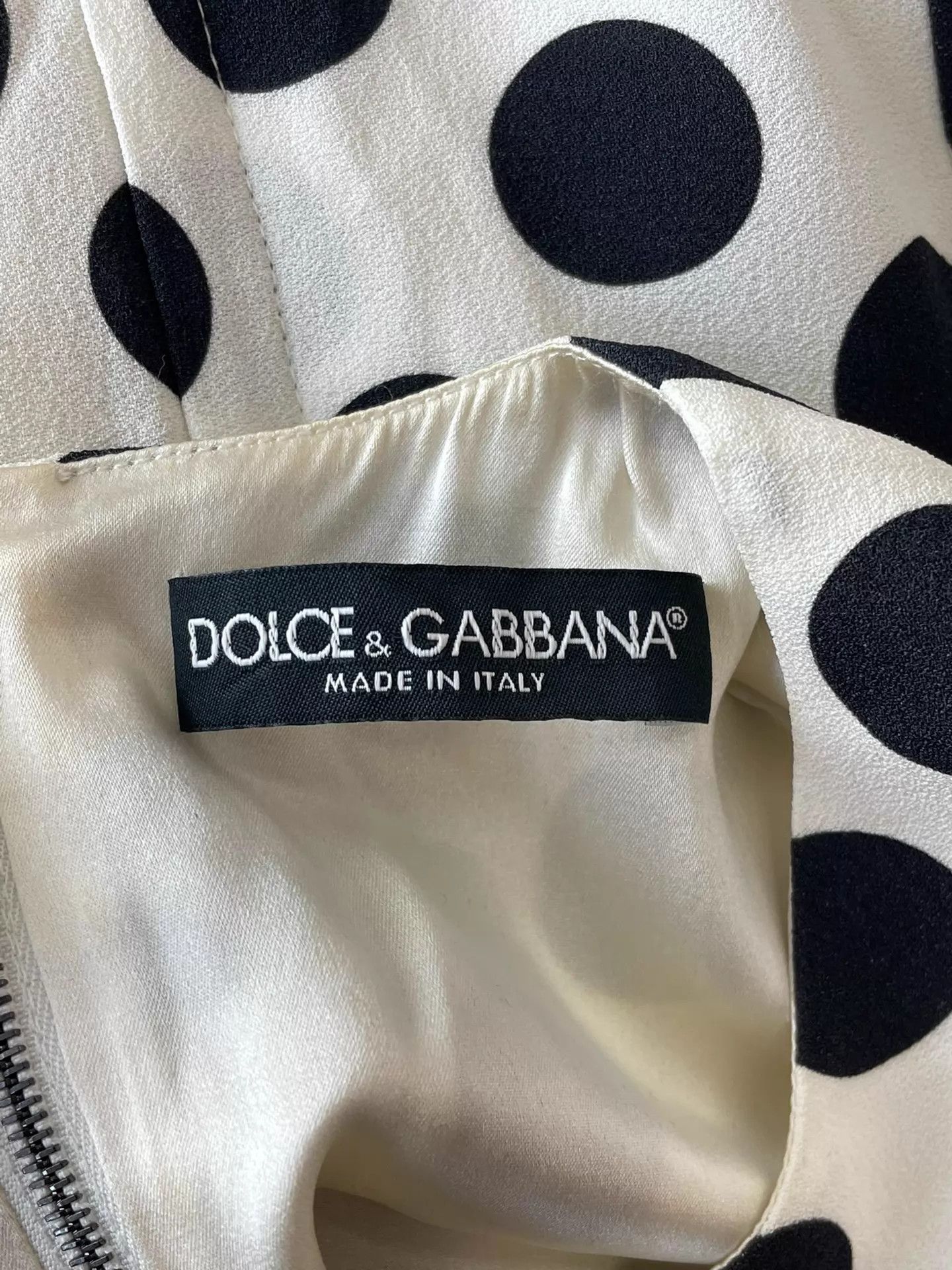 Dolce & Gabbana DG Black & White Polkadot Ruffle-Sleeve Dress Size 40 Size S / US 4 / IT 40 - 3 Thumbnail