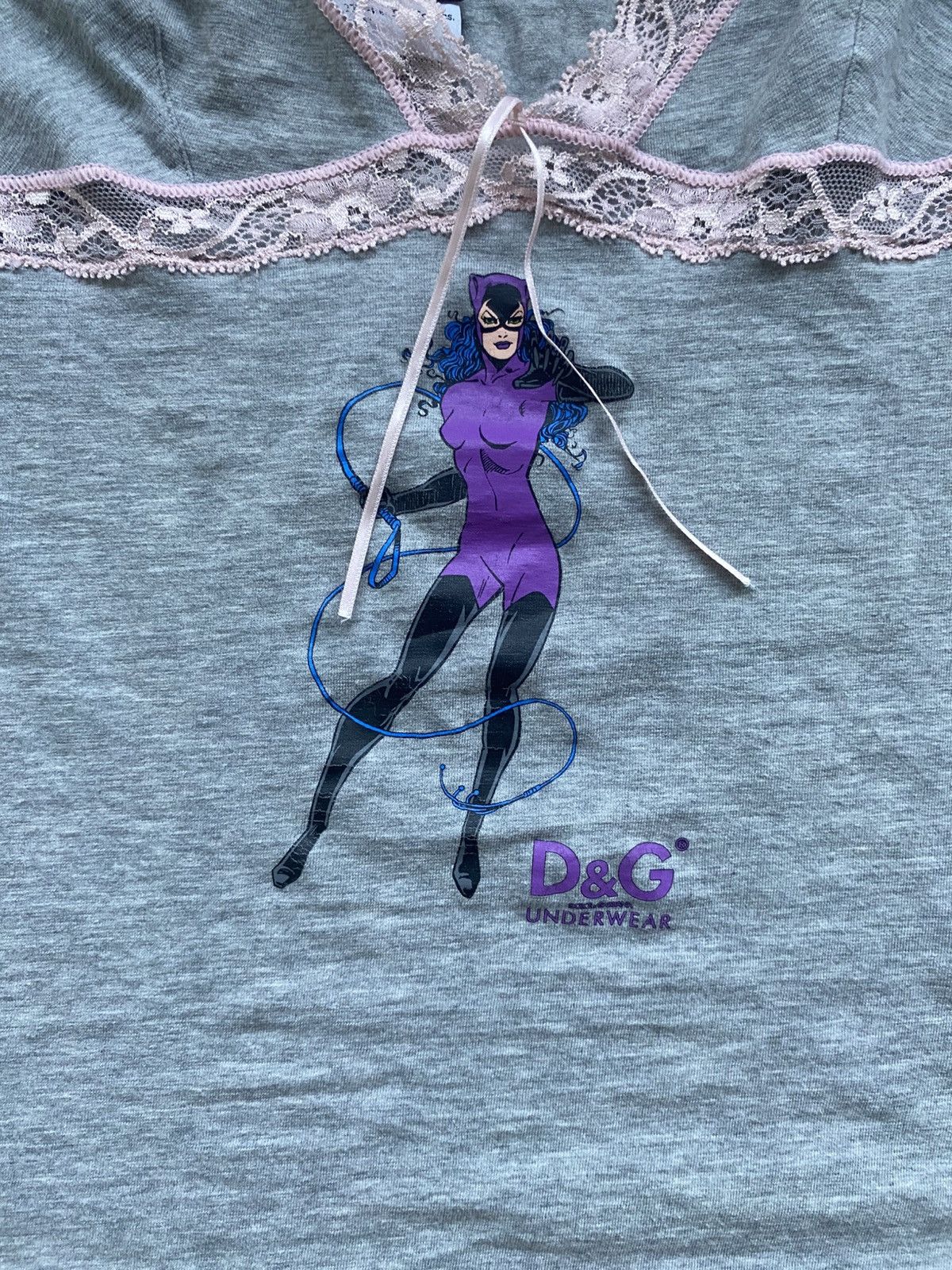 DC Comics SS05 D&G DOLCE GABBANA x DC comics Catwoman top Size S / US 4 / IT 40 - 3 Thumbnail