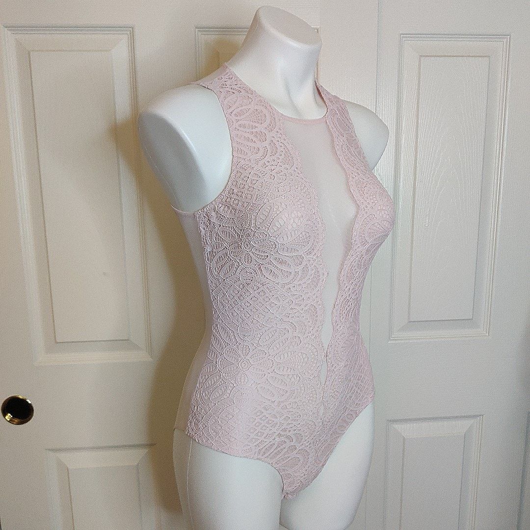Victoria's Secret Victoria's Secret sheer pink mesh lace bodysuit sz S Size S / US 4 / IT 40 - 3 Thumbnail