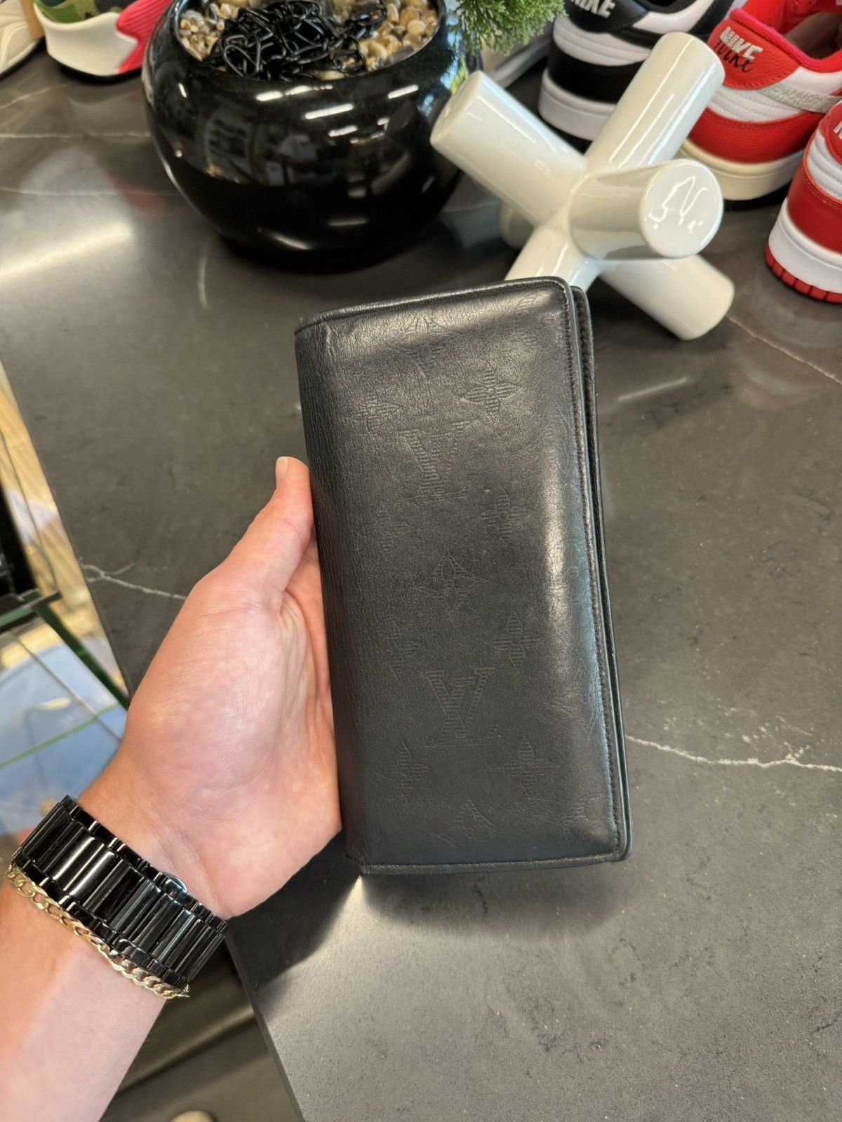 Louis Vuitton Louis Vuitton Brazza Wallet Monogram Shadow Size ONE SIZE - 1 Thumbnail