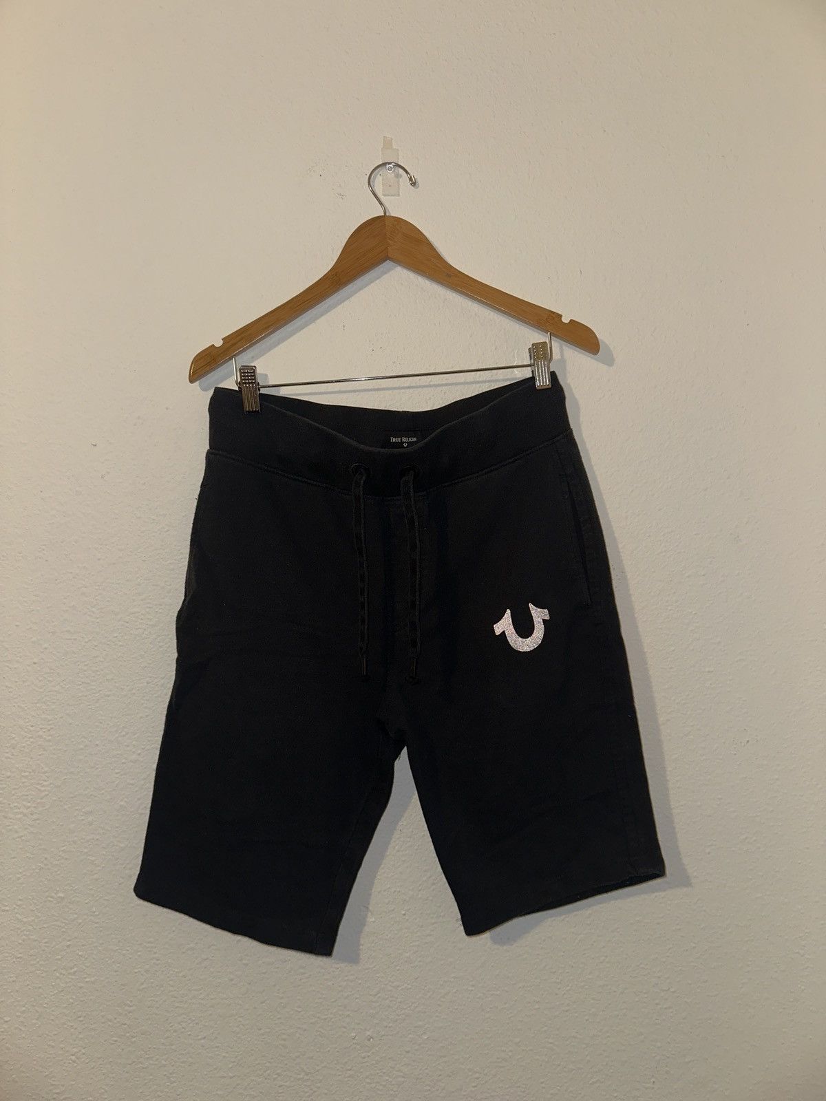 True Religion True Religion Black Horse Shoe Shorts Size US 30 / EU 46 - 1 Thumbnail