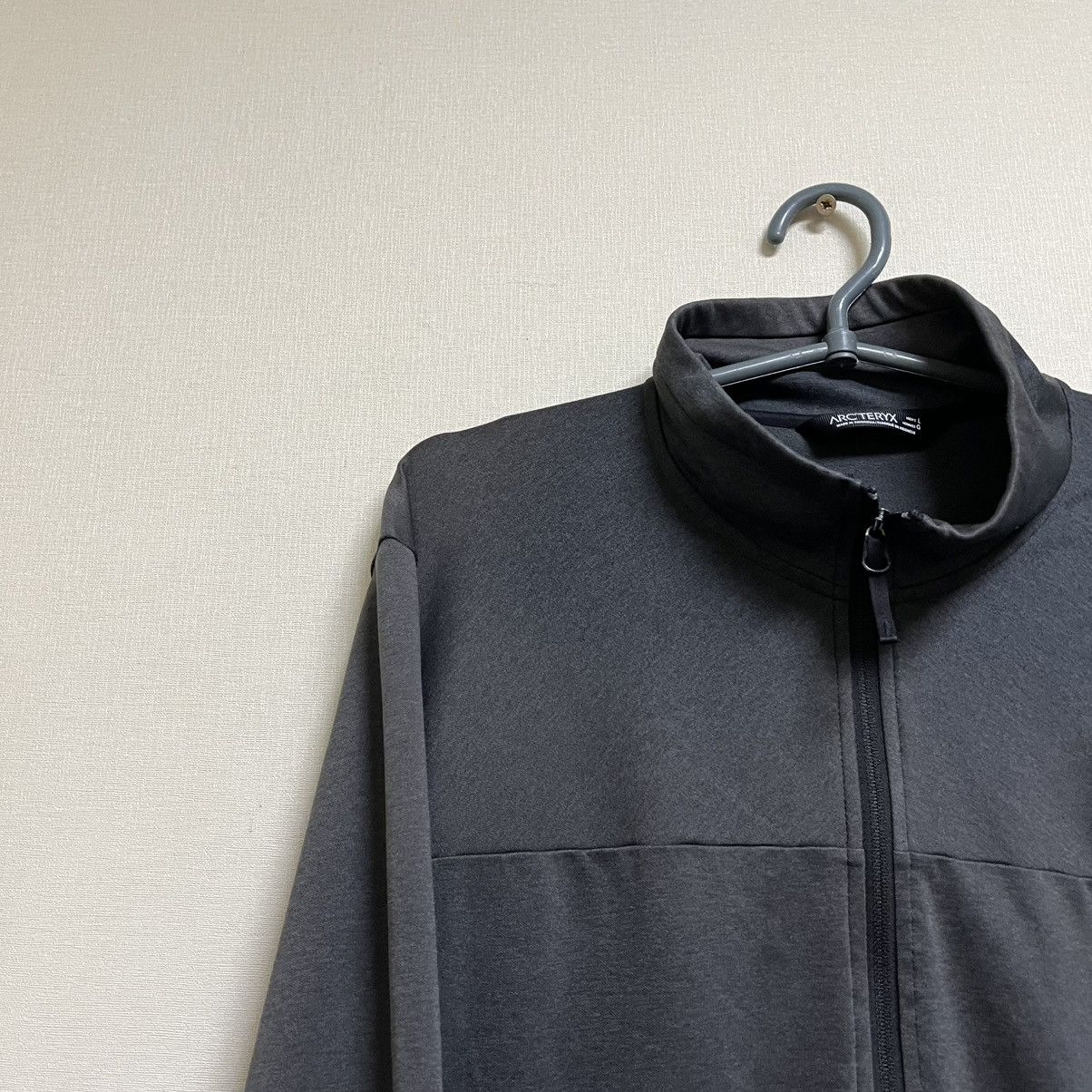Arc'teryx Vintage Arcteryx Full Zip Hoodie Jacket Size US L / EU 52-54 / 3 - 3 Thumbnail
