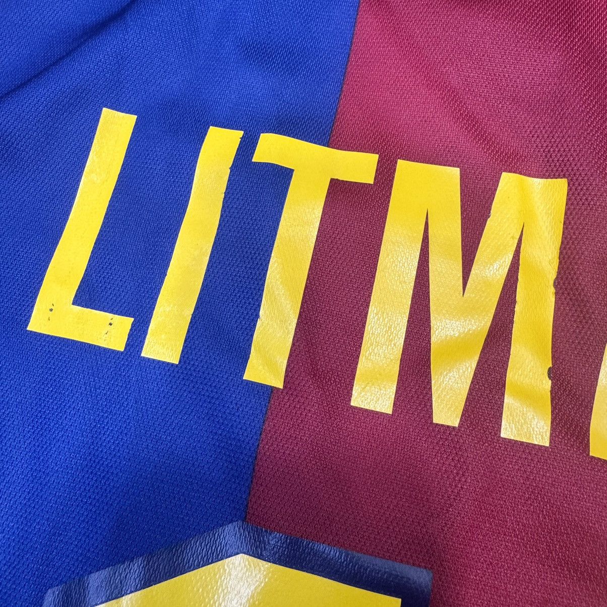 Nike × Vintage Barcelona 98/99 home shirt #10 Litmanen Size US L / EU 52-54 / 3 - 7 Thumbnail