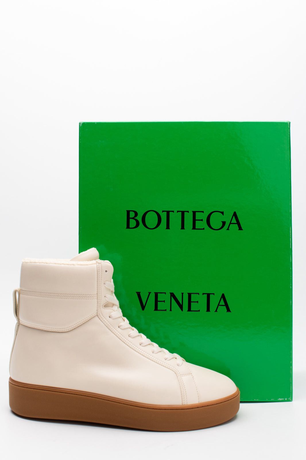 o1s1wg110624 Quilt Hi-Top Sneakers in Ivory
